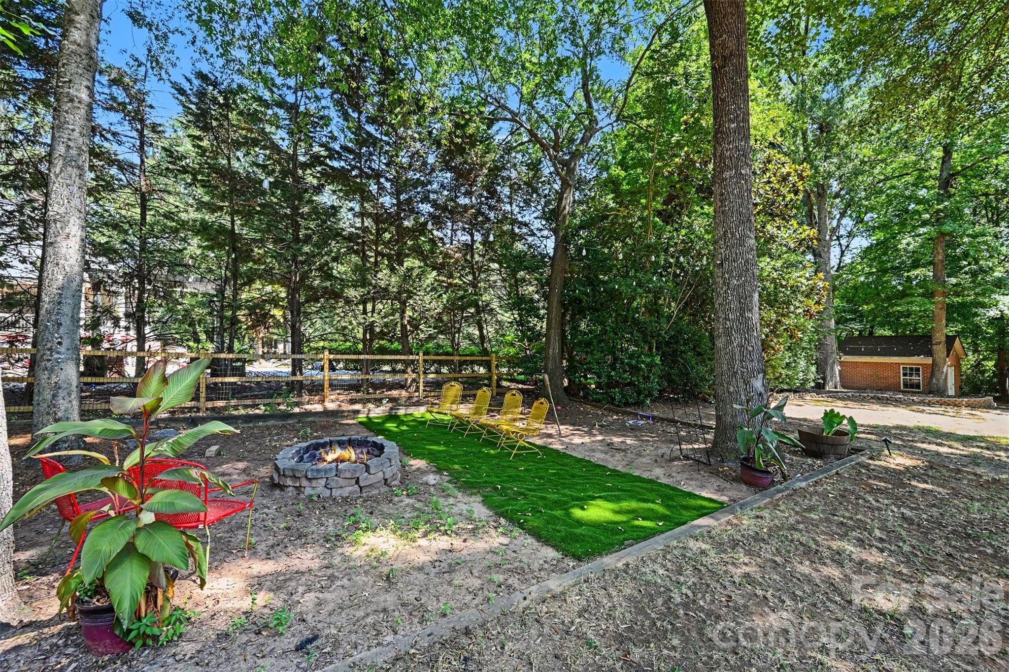 5625 Weddington Road — Concord