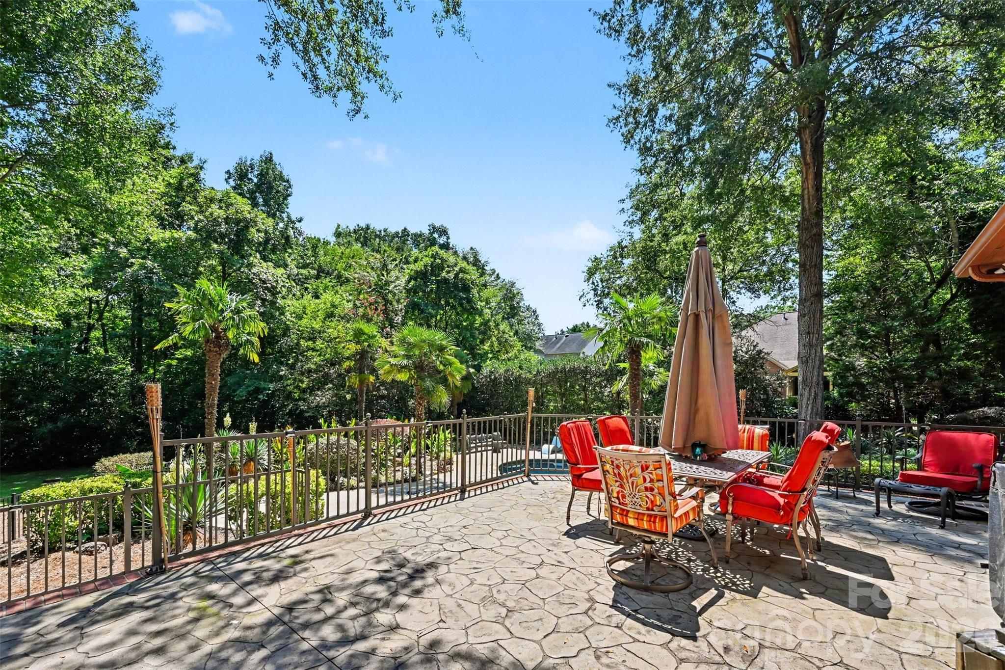 5625 Weddington Road — Concord