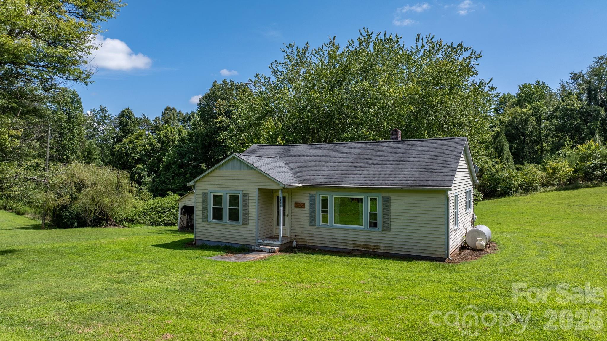 2656 Barrier Loop — Morganton