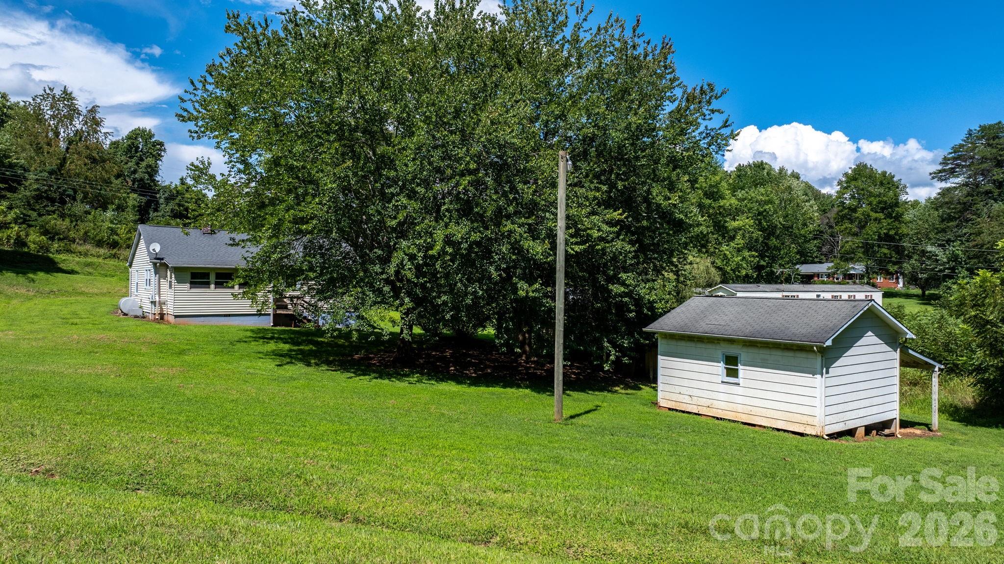 2656 Barrier Loop — Morganton