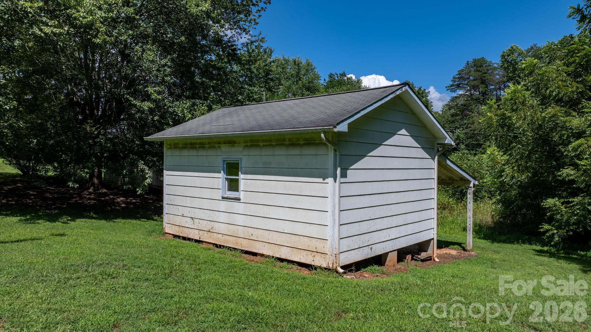 2656 Barrier Loop — Morganton