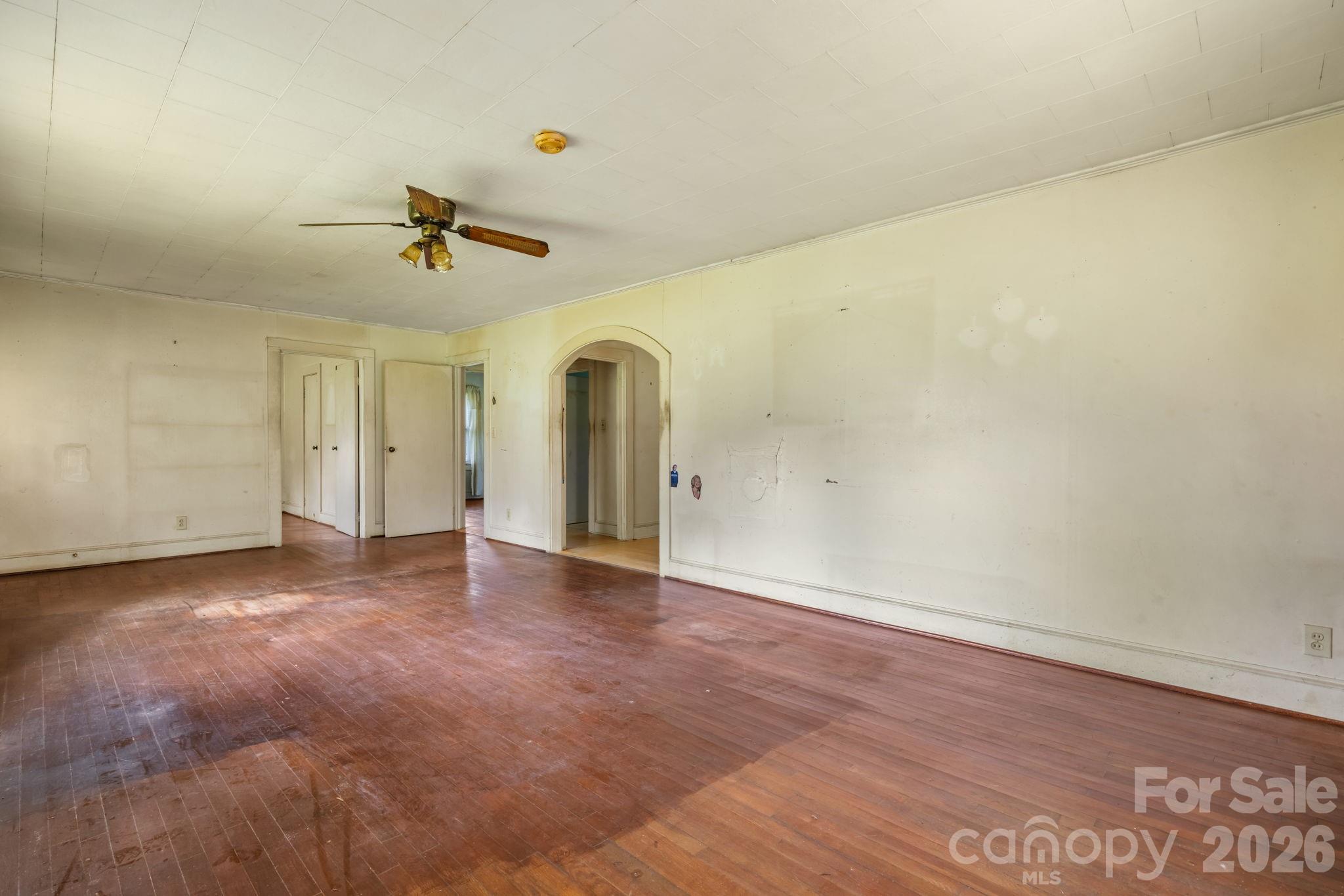2656 Barrier Loop — Morganton