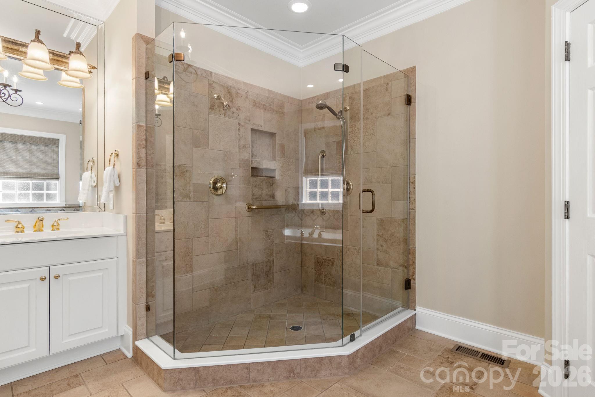 5604 Challis View Lane — Charlotte