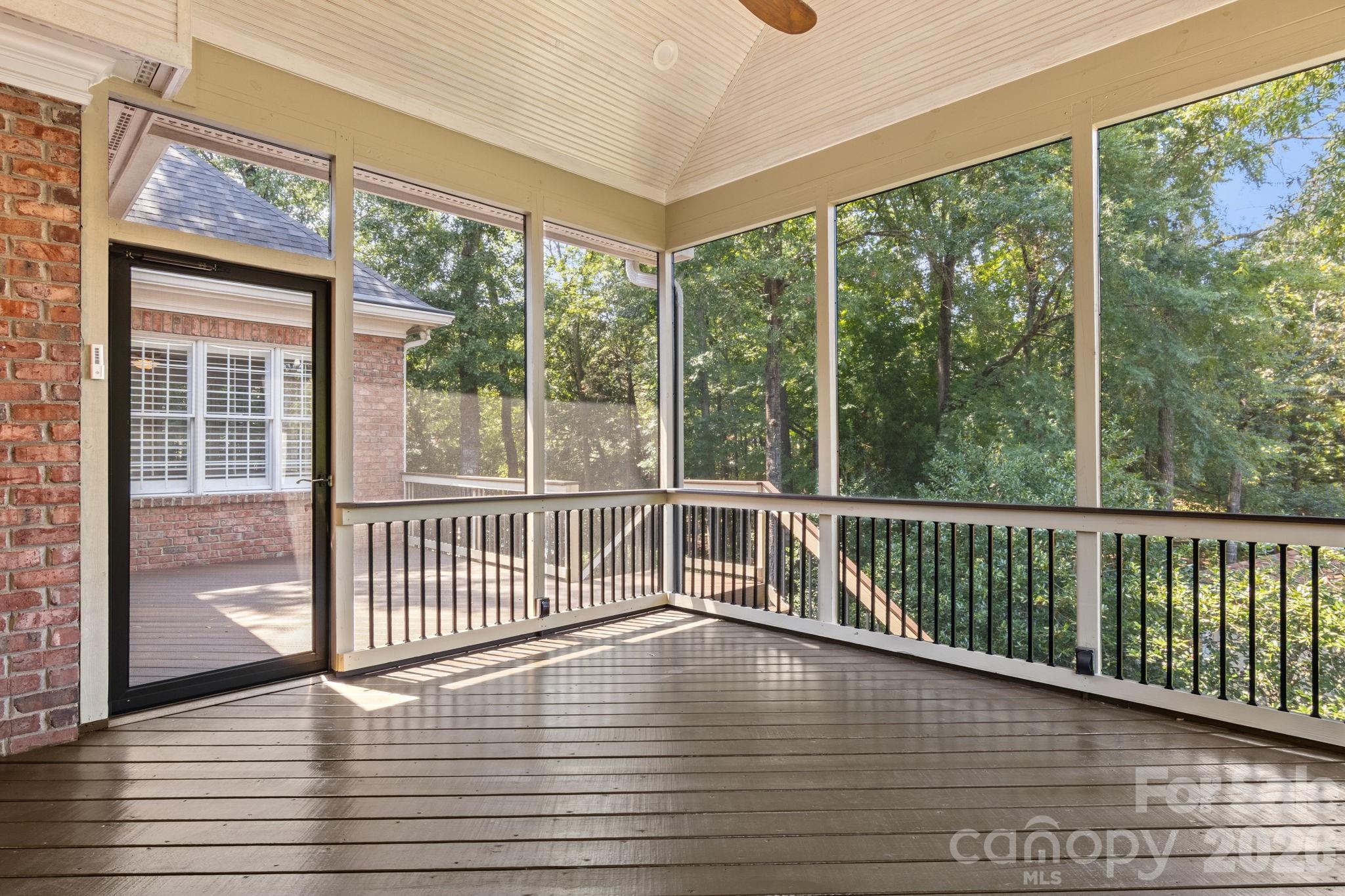 5604 Challis View Lane — Charlotte