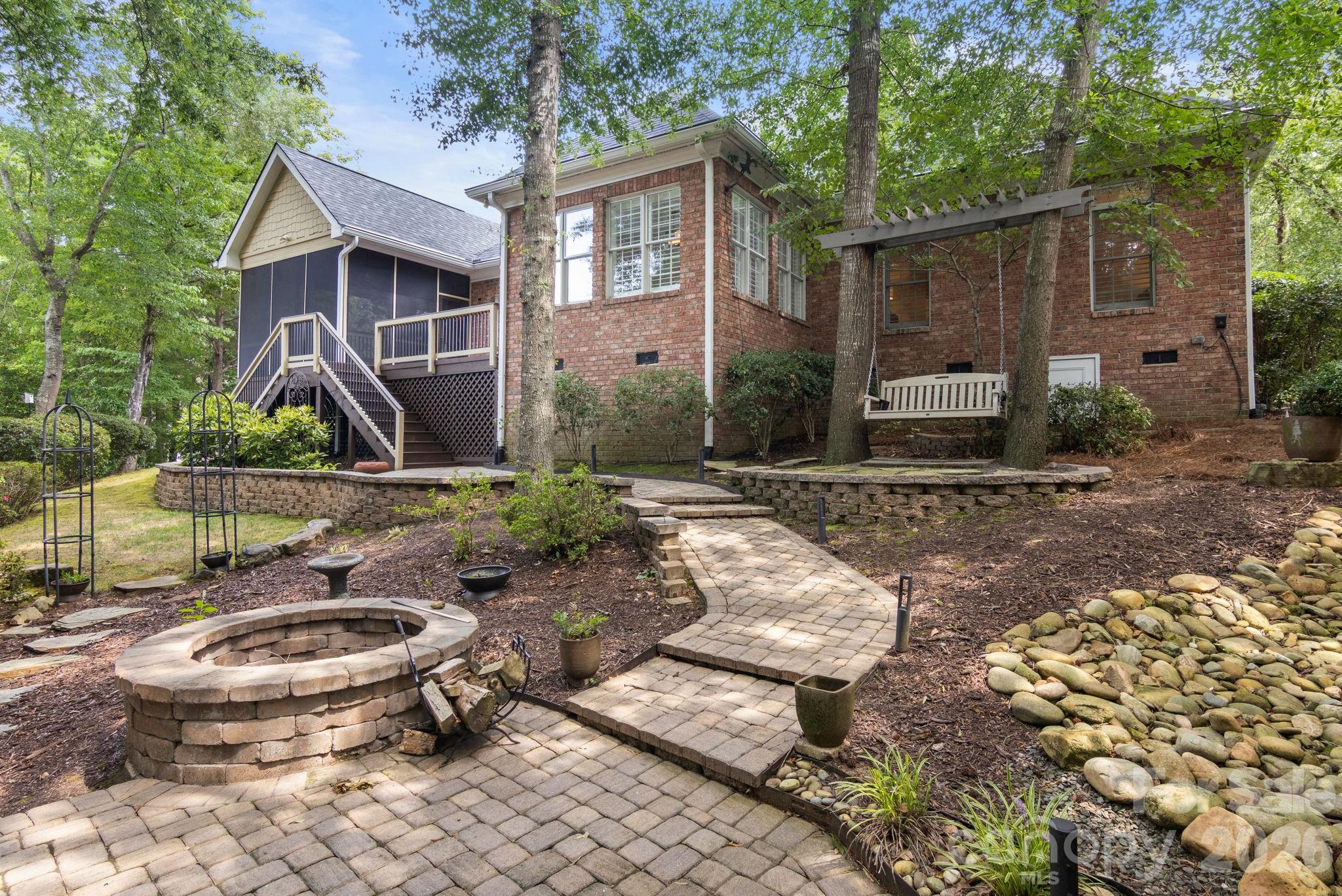 5604 Challis View Lane — Charlotte
