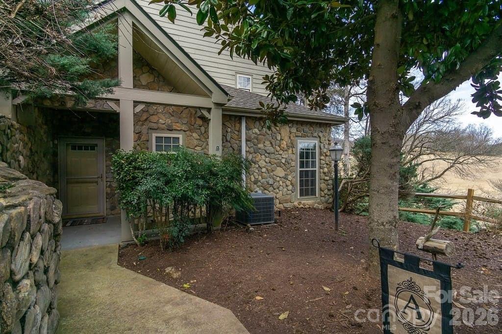 162 Stonecrest Court — Lake Lure