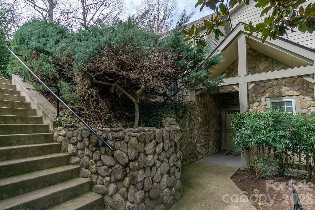 162 Stonecrest Court — Lake Lure