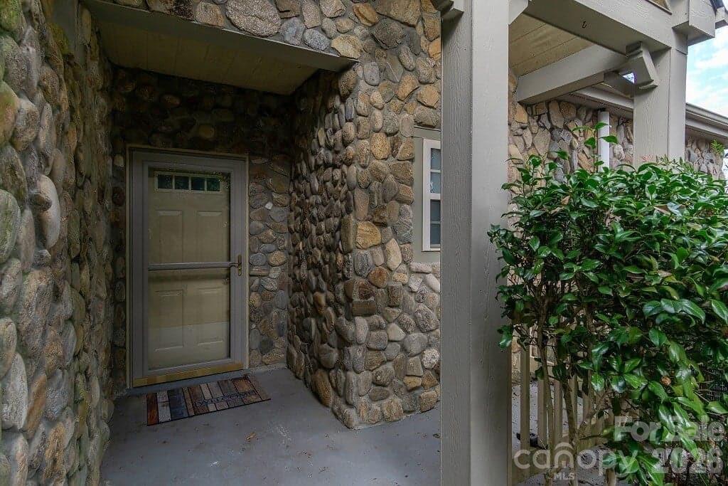 162 Stonecrest Court — Lake Lure