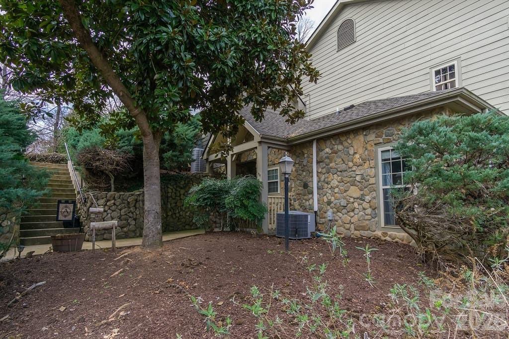 162 Stonecrest Court — Lake Lure