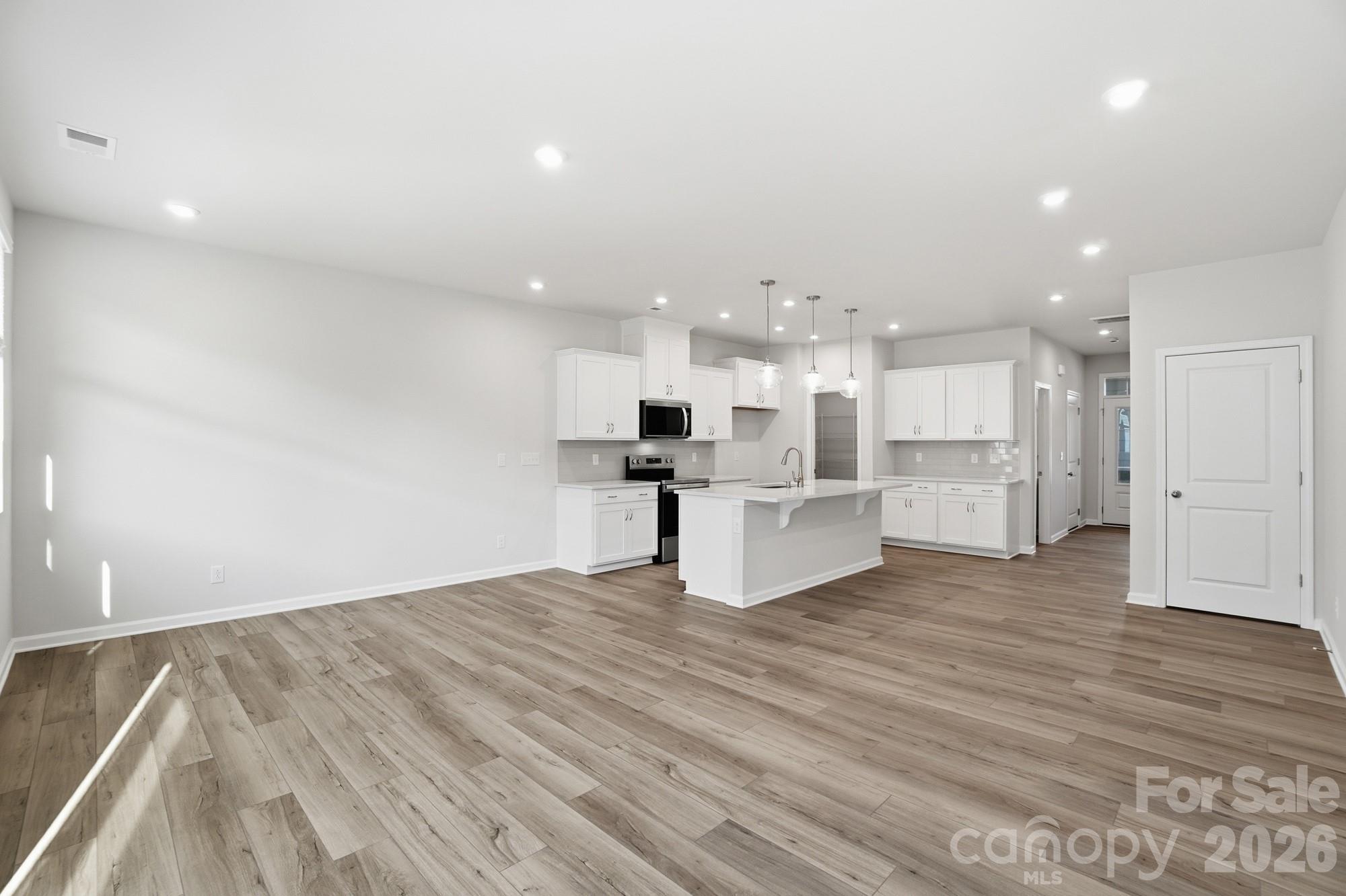 340 Laura Elizabeth Lane — Clover
