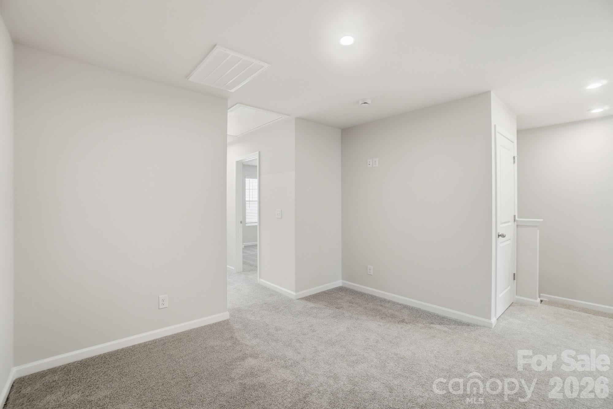 340 Laura Elizabeth Lane — Clover