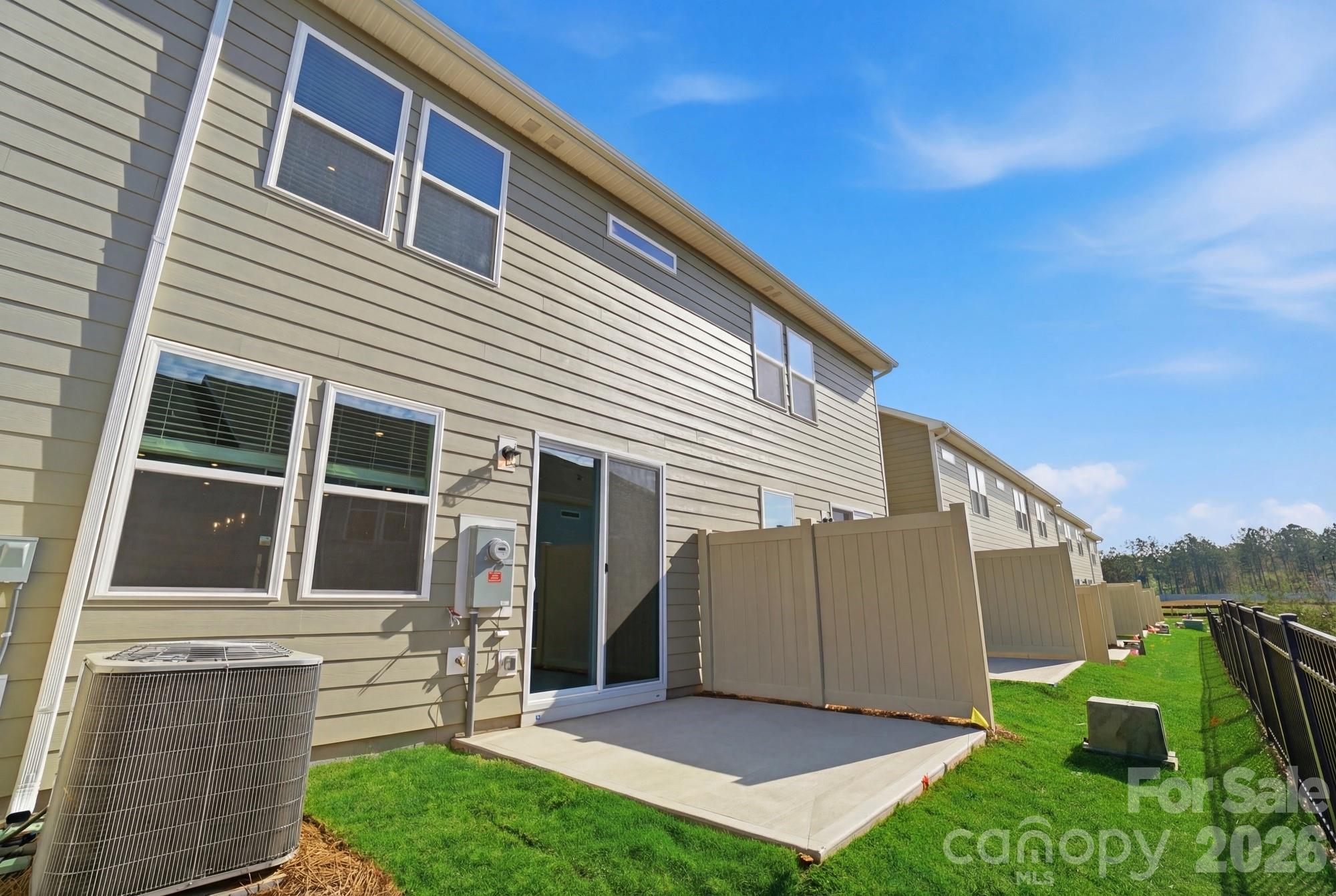 340 Laura Elizabeth Lane — Clover