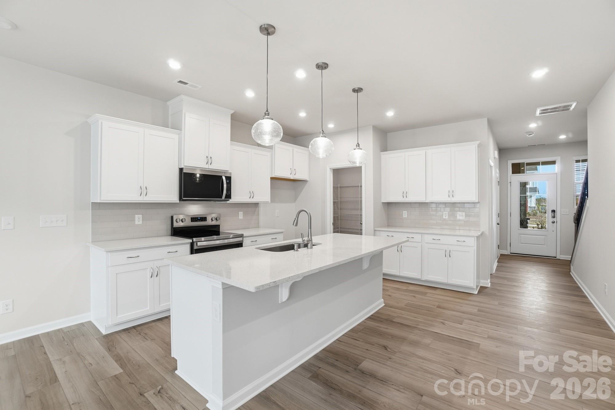 340 Laura Elizabeth Lane — Clover