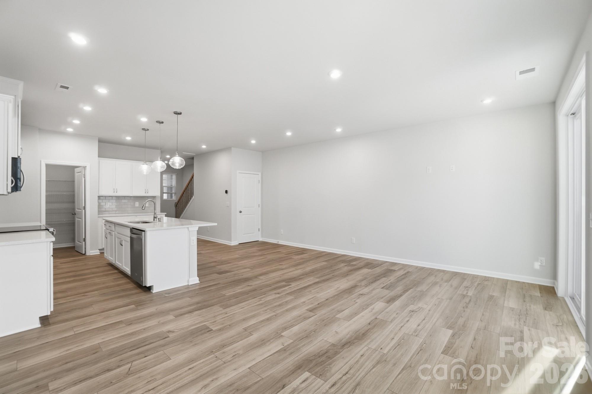 340 Laura Elizabeth Lane — Clover
