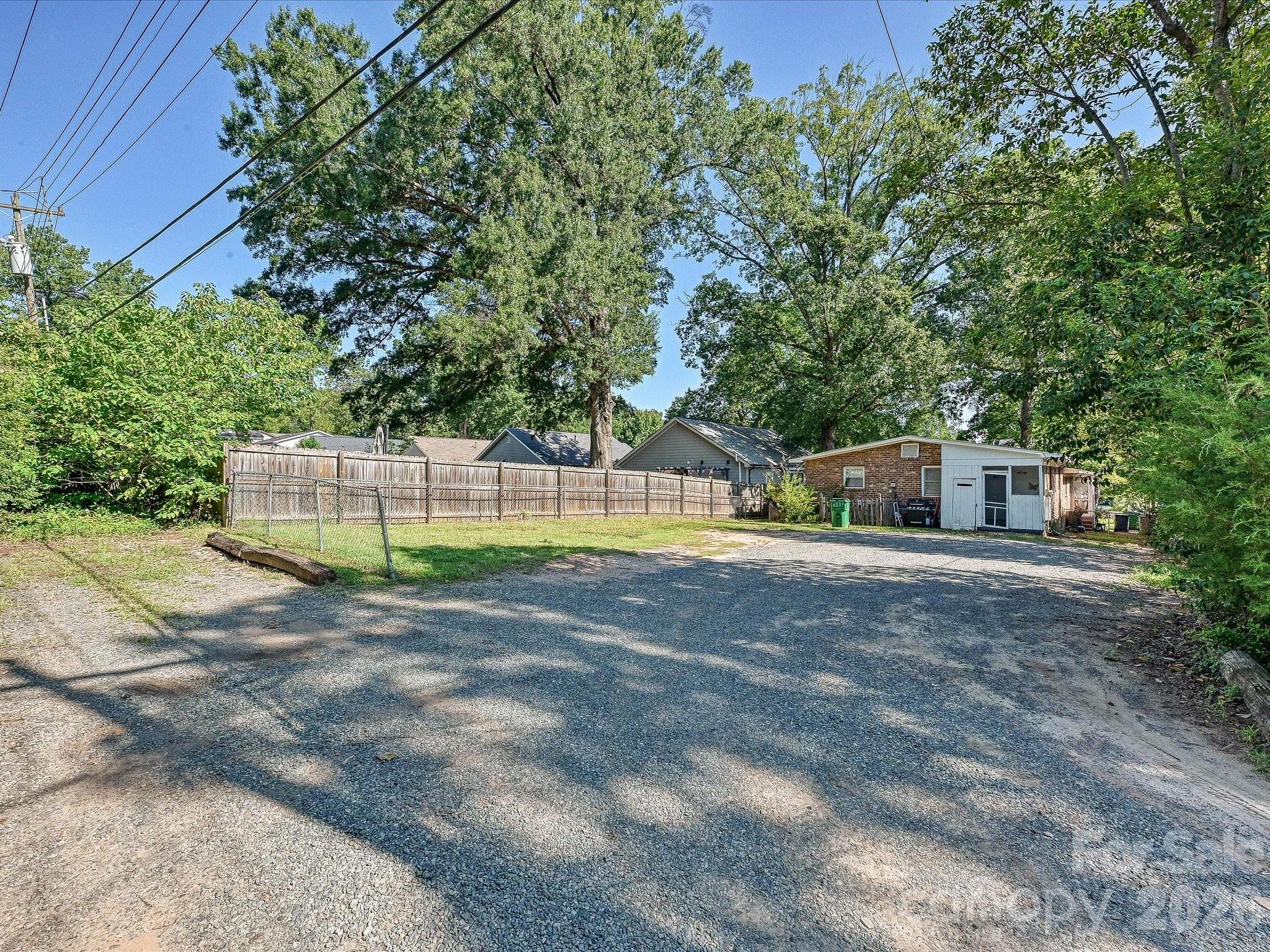 305 Keswick Avenue — Charlotte