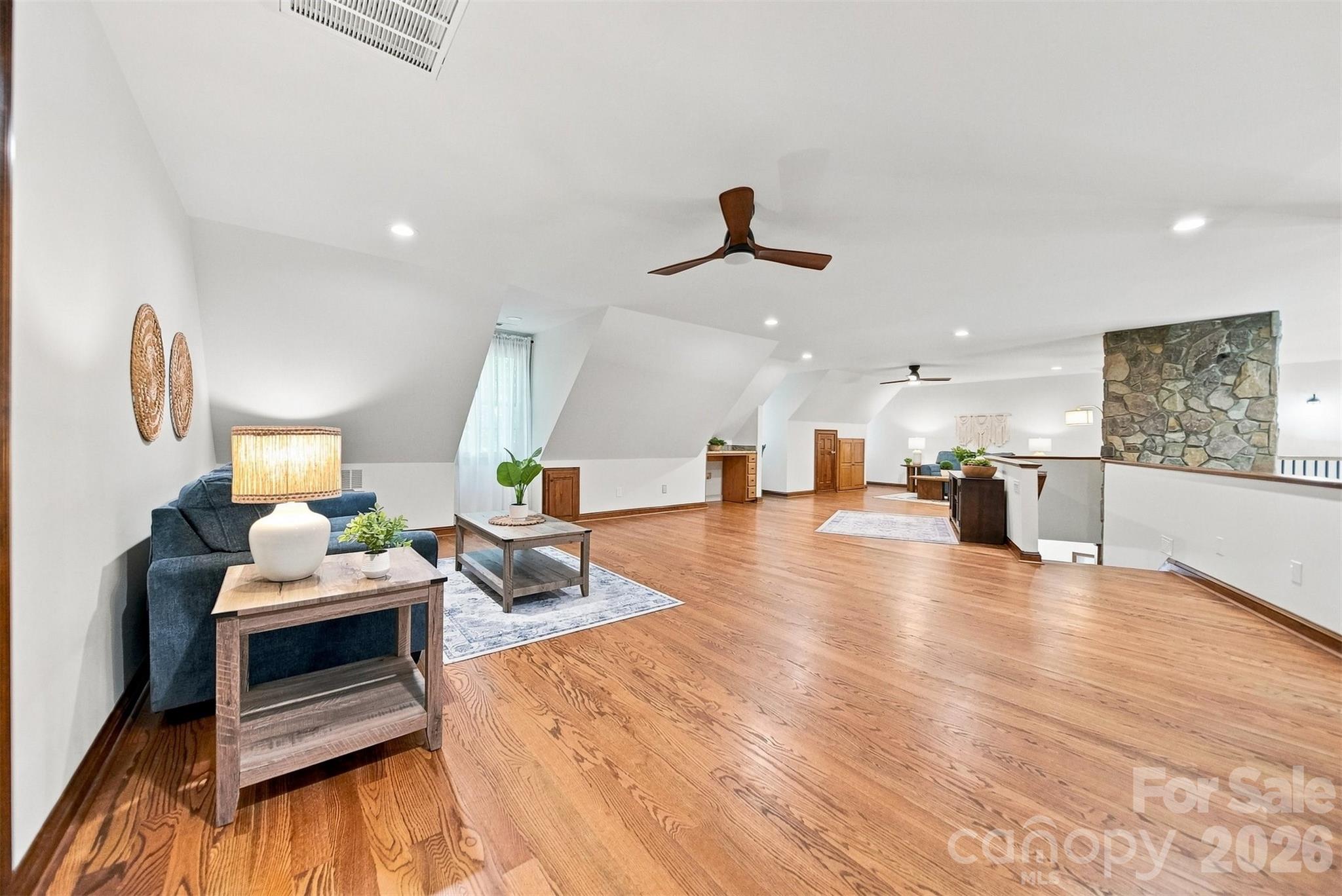 296 Culloden Road — Iron Station