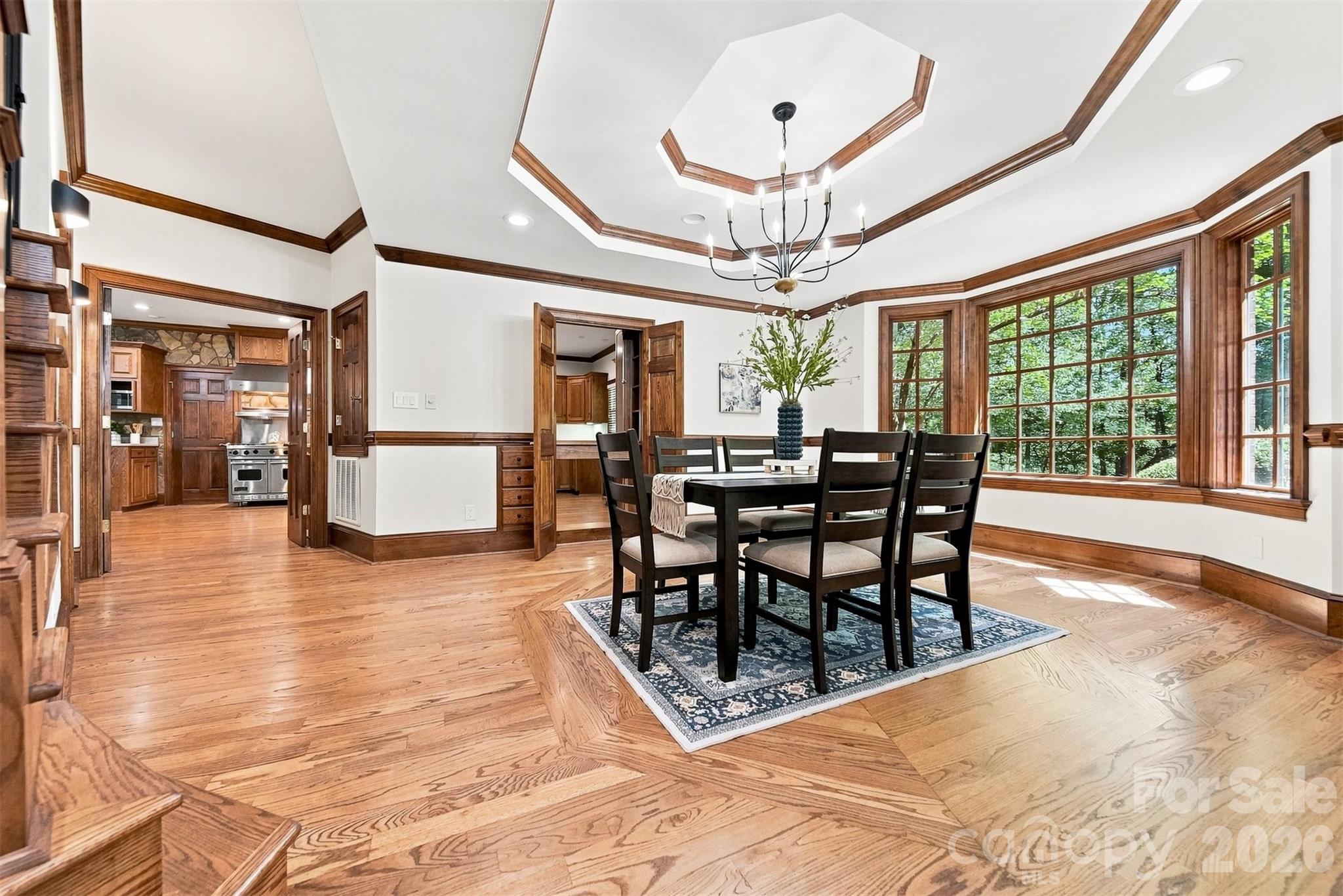 296 Culloden Road — Iron Station