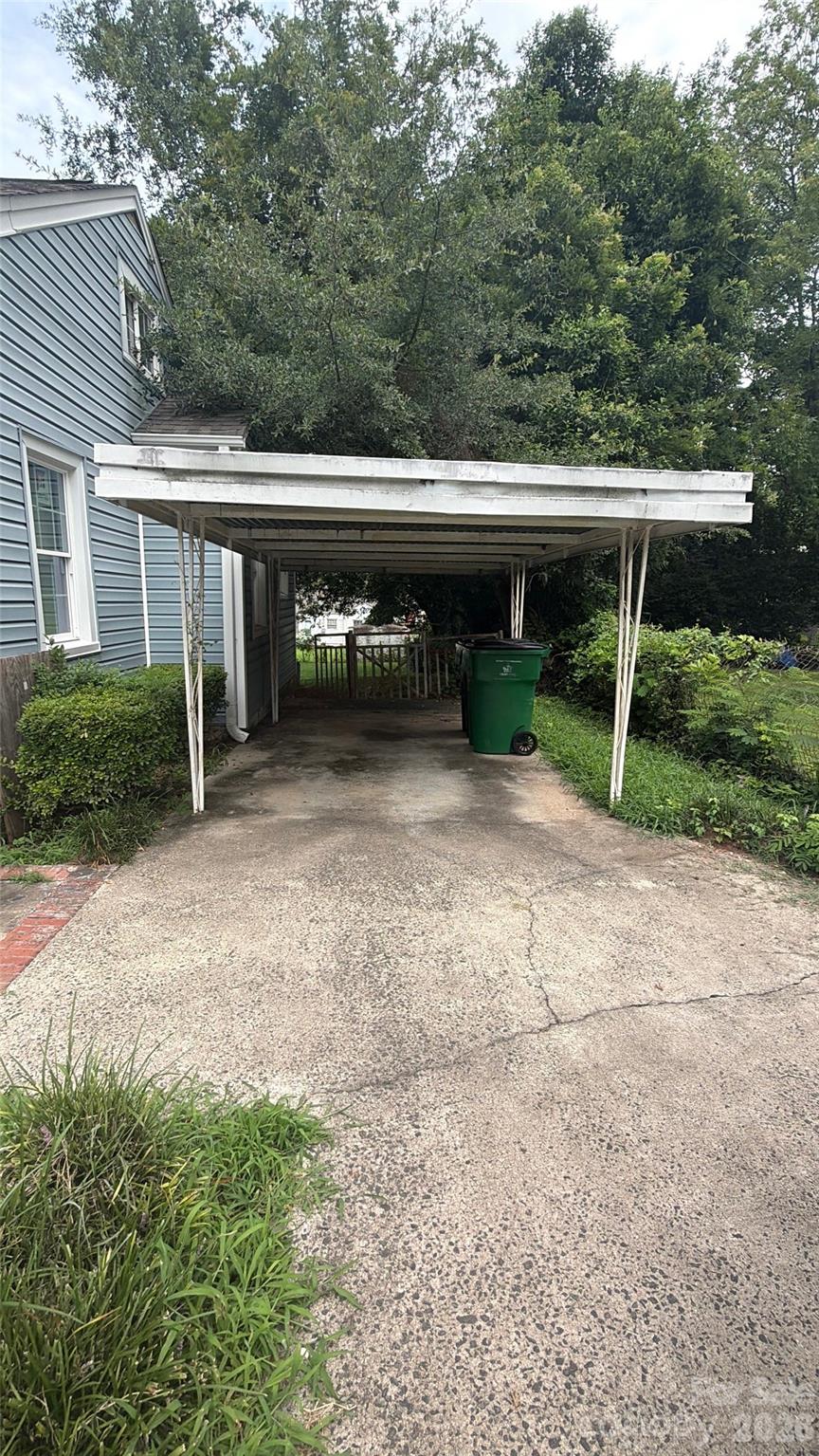 1009 Woodside Avenue — Charlotte