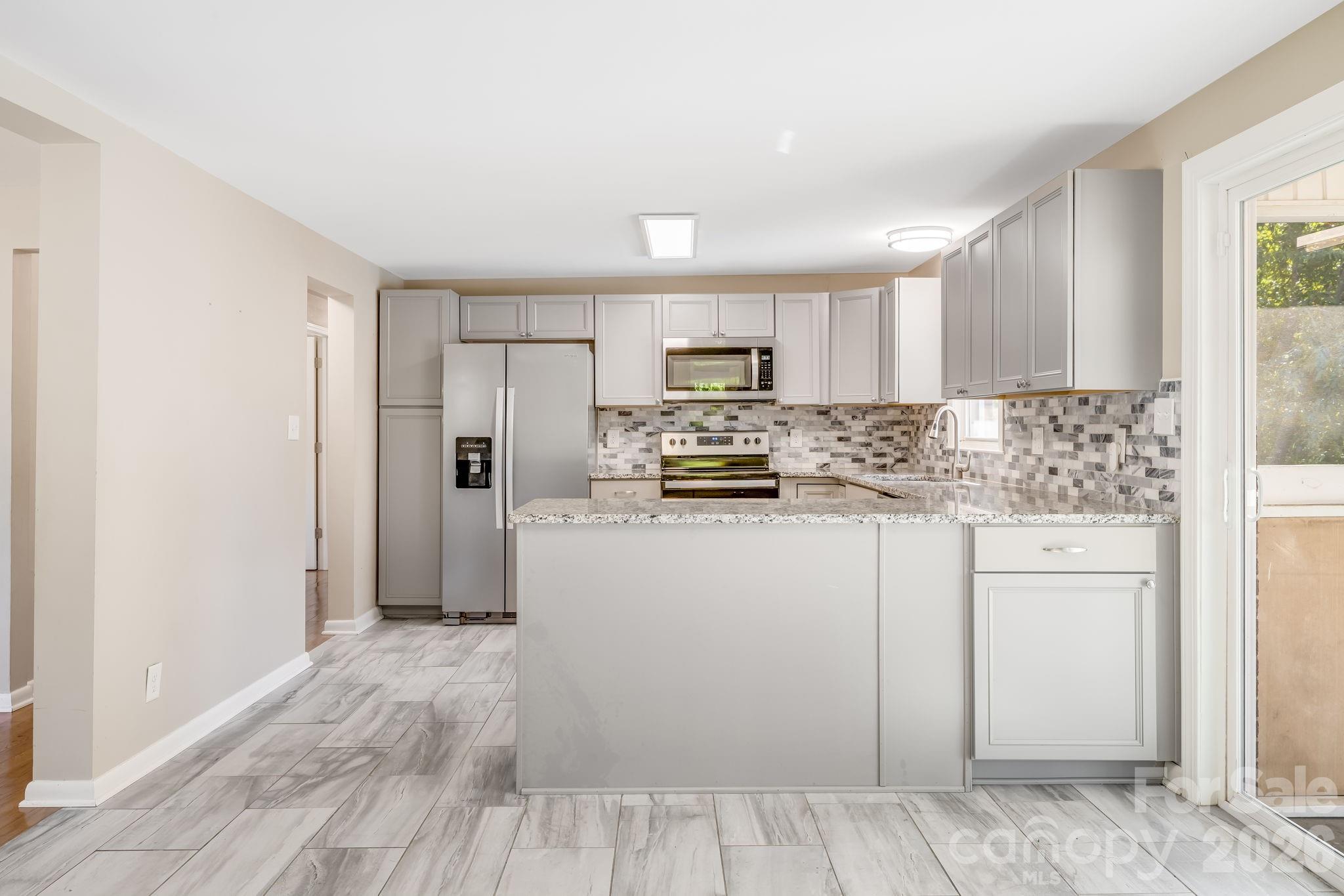 409 Oak Street Extension #40 — Forest City