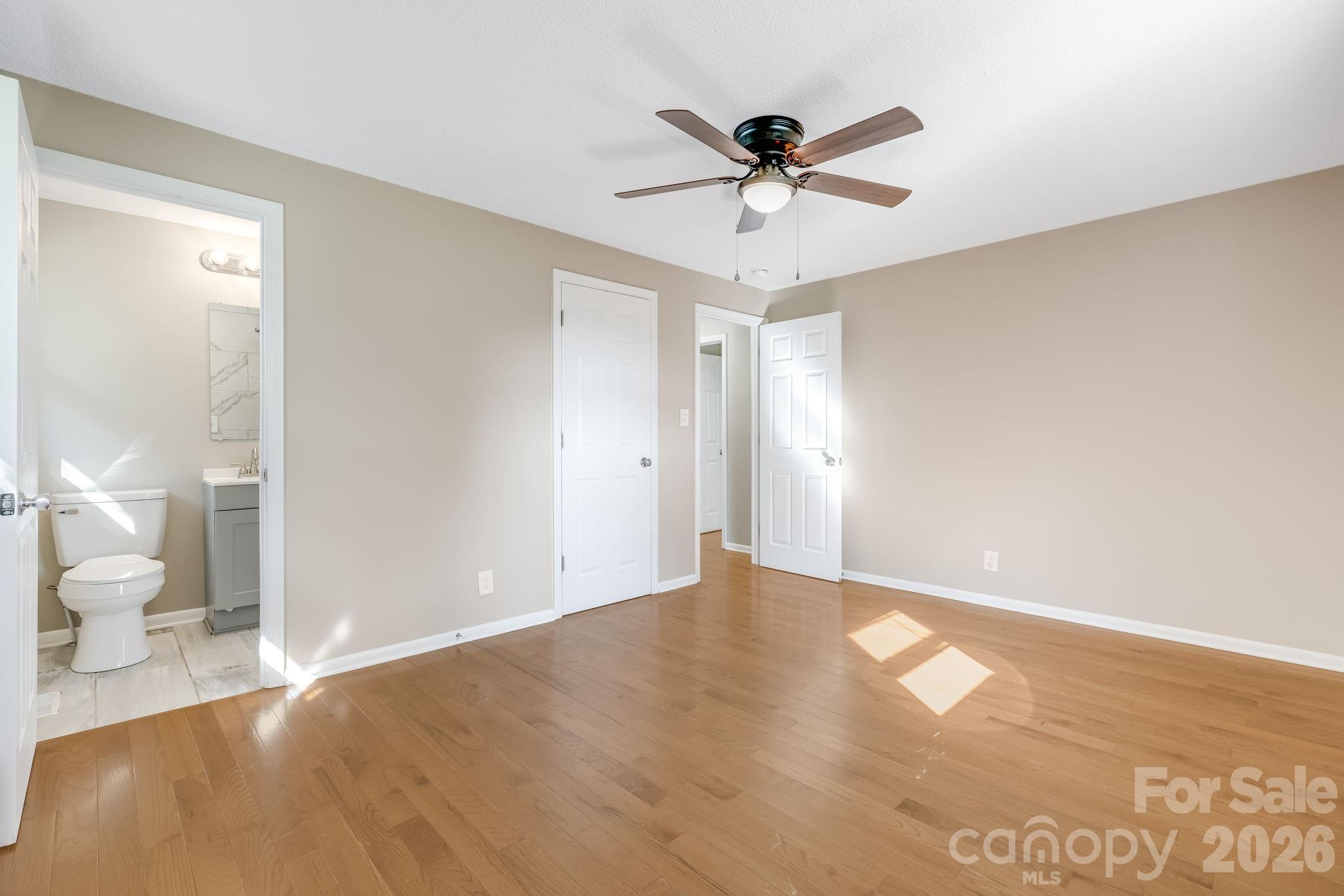 409 Oak Street Extension #40 — Forest City