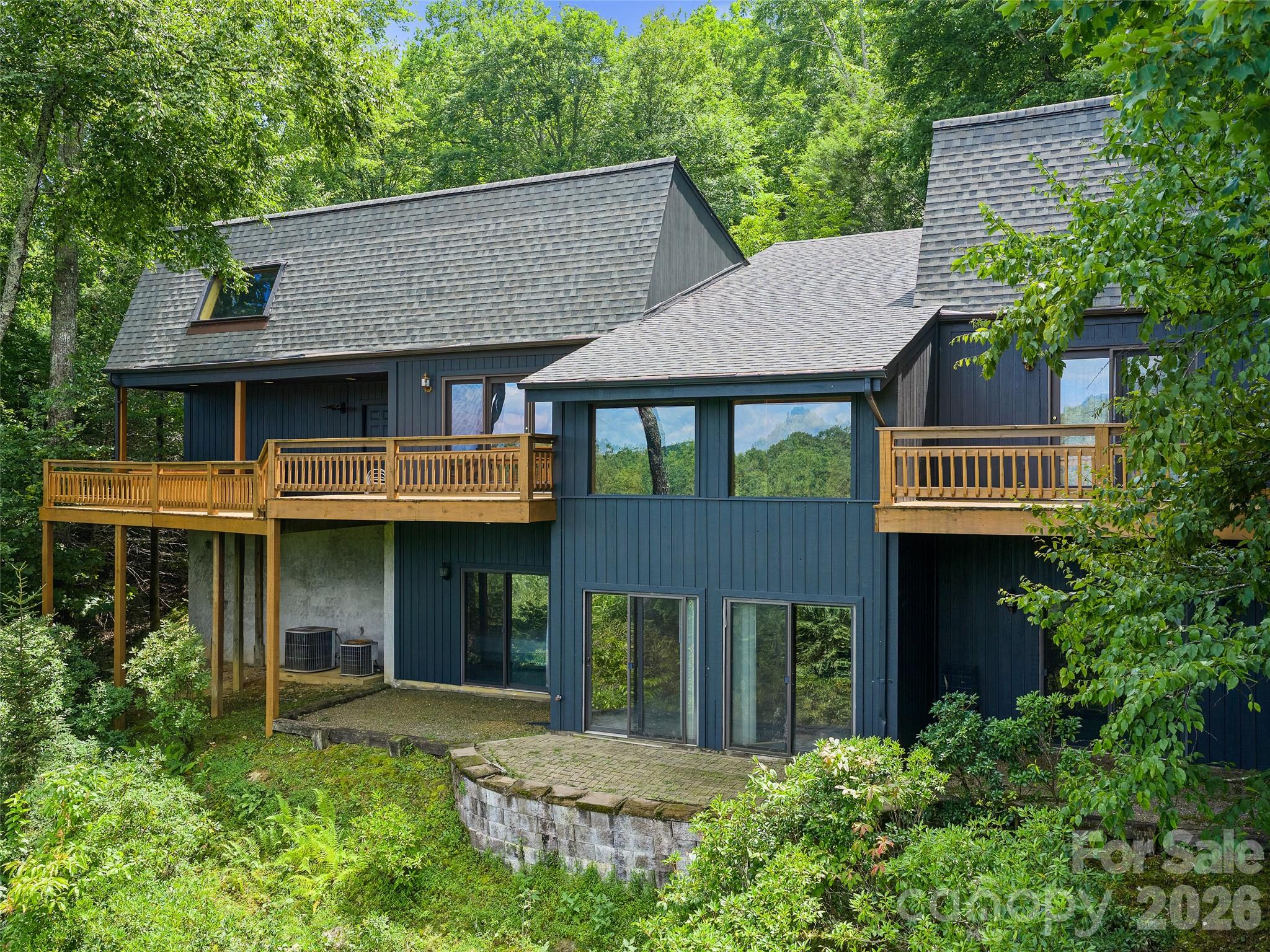156 Winterstar Loop — Burnsville