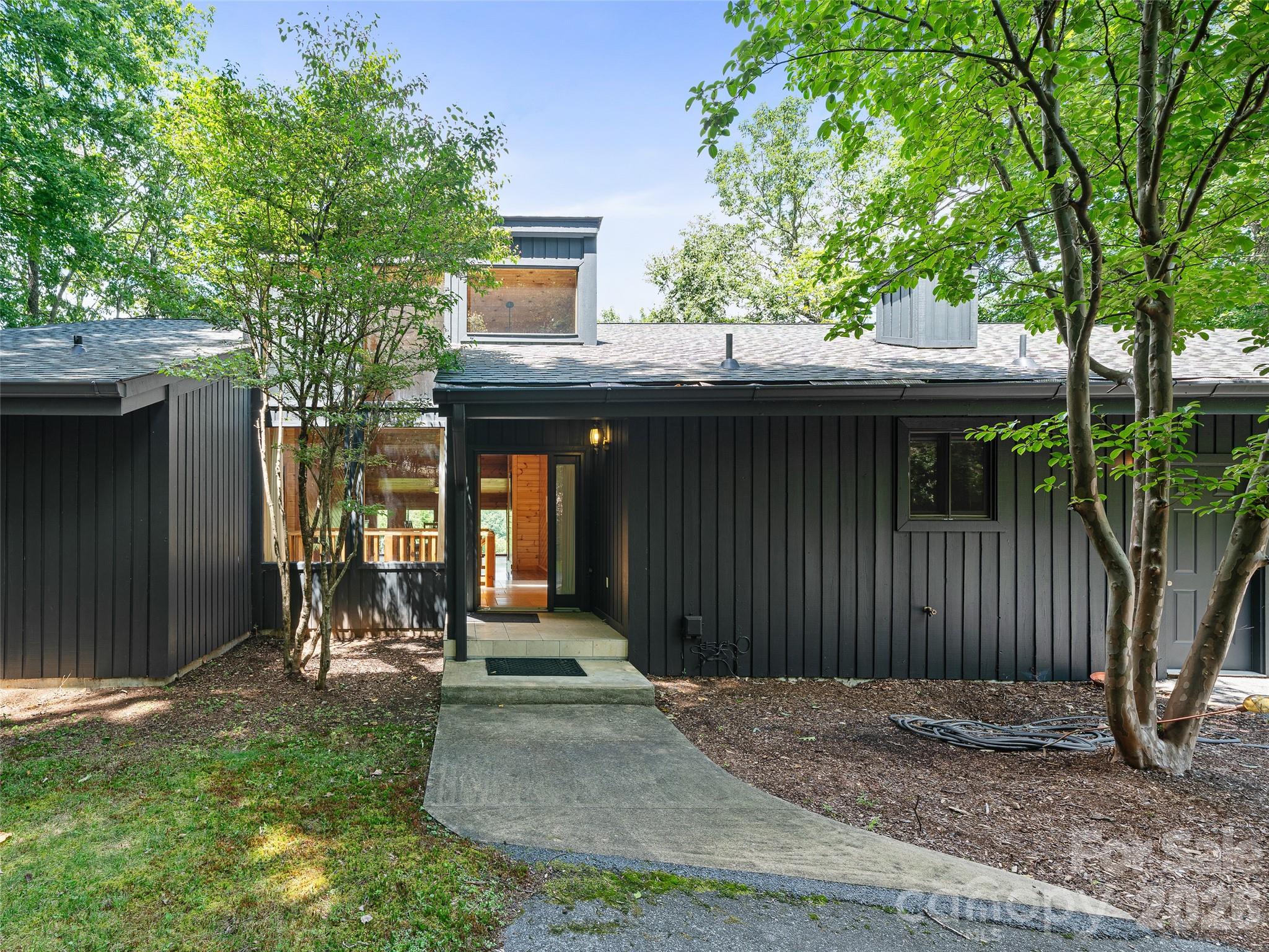 156 Winterstar Loop — Burnsville