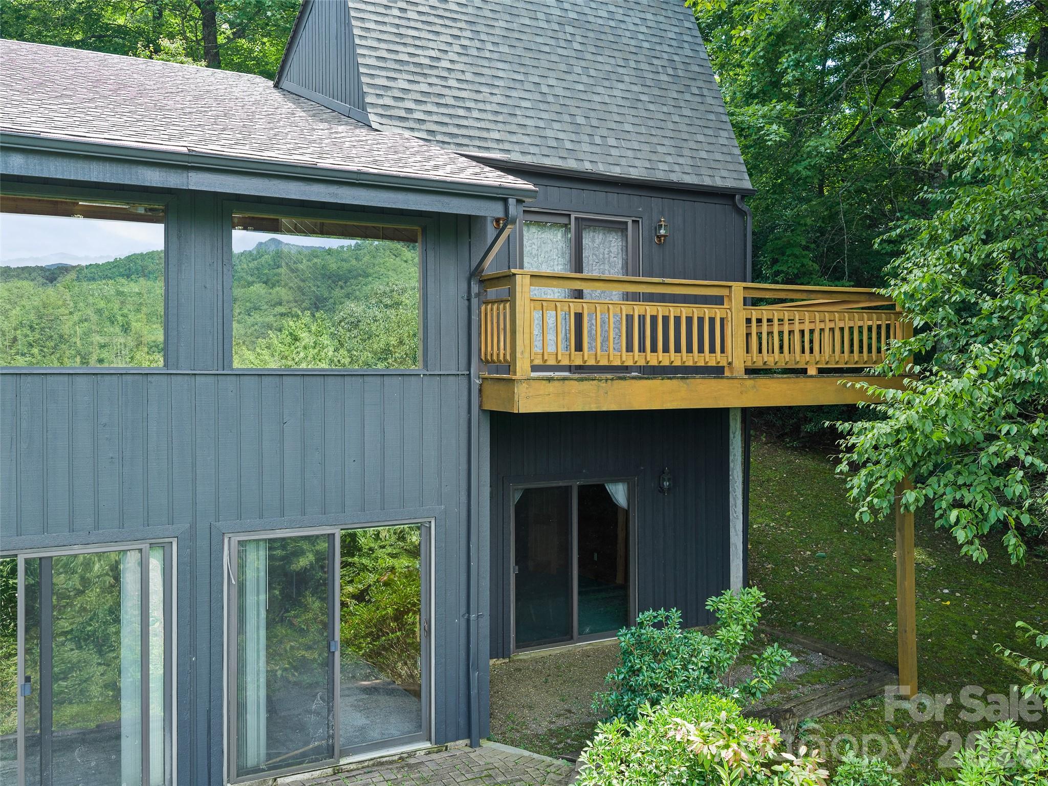 156 Winterstar Loop — Burnsville