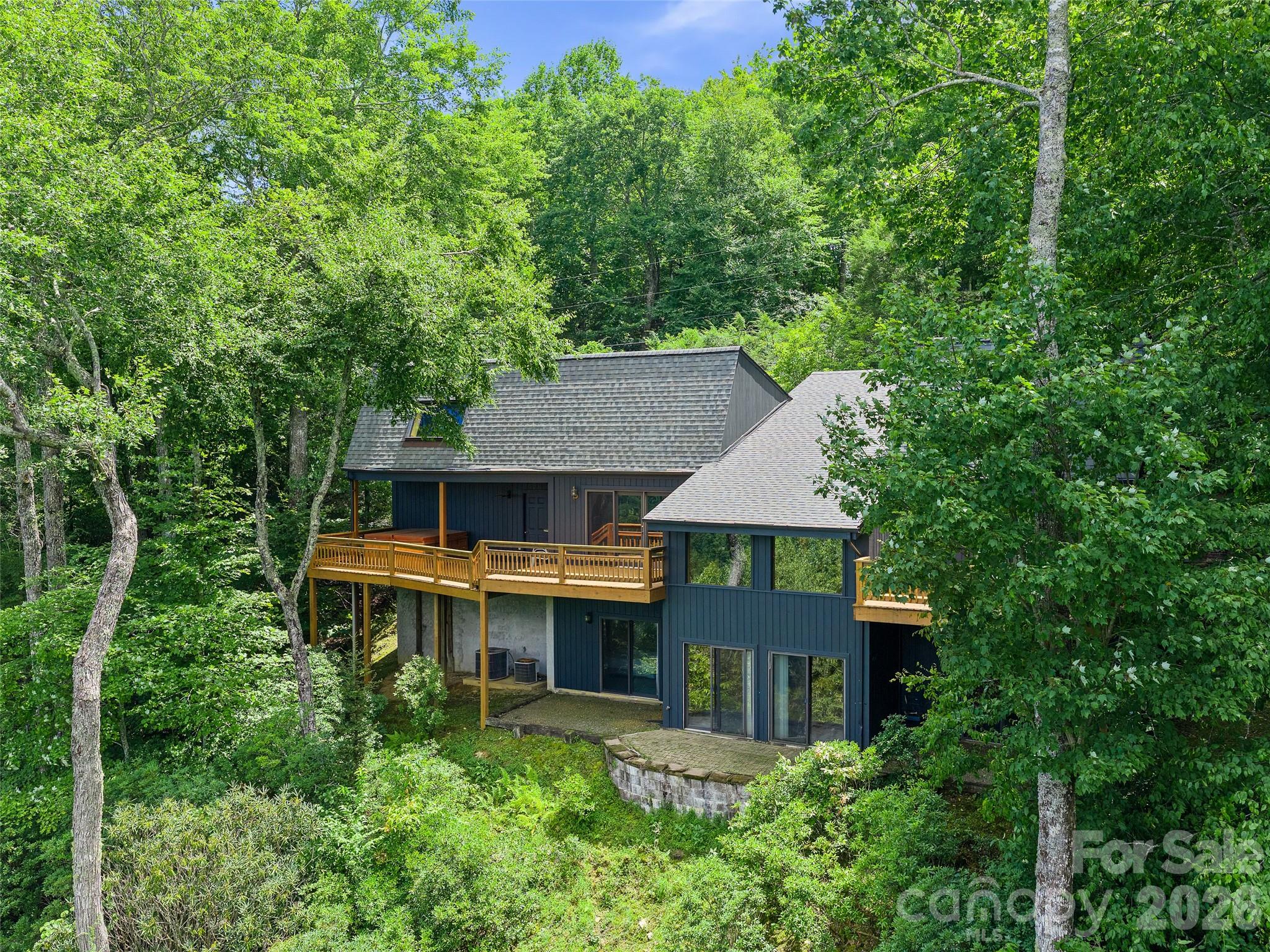 156 Winterstar Loop — Burnsville
