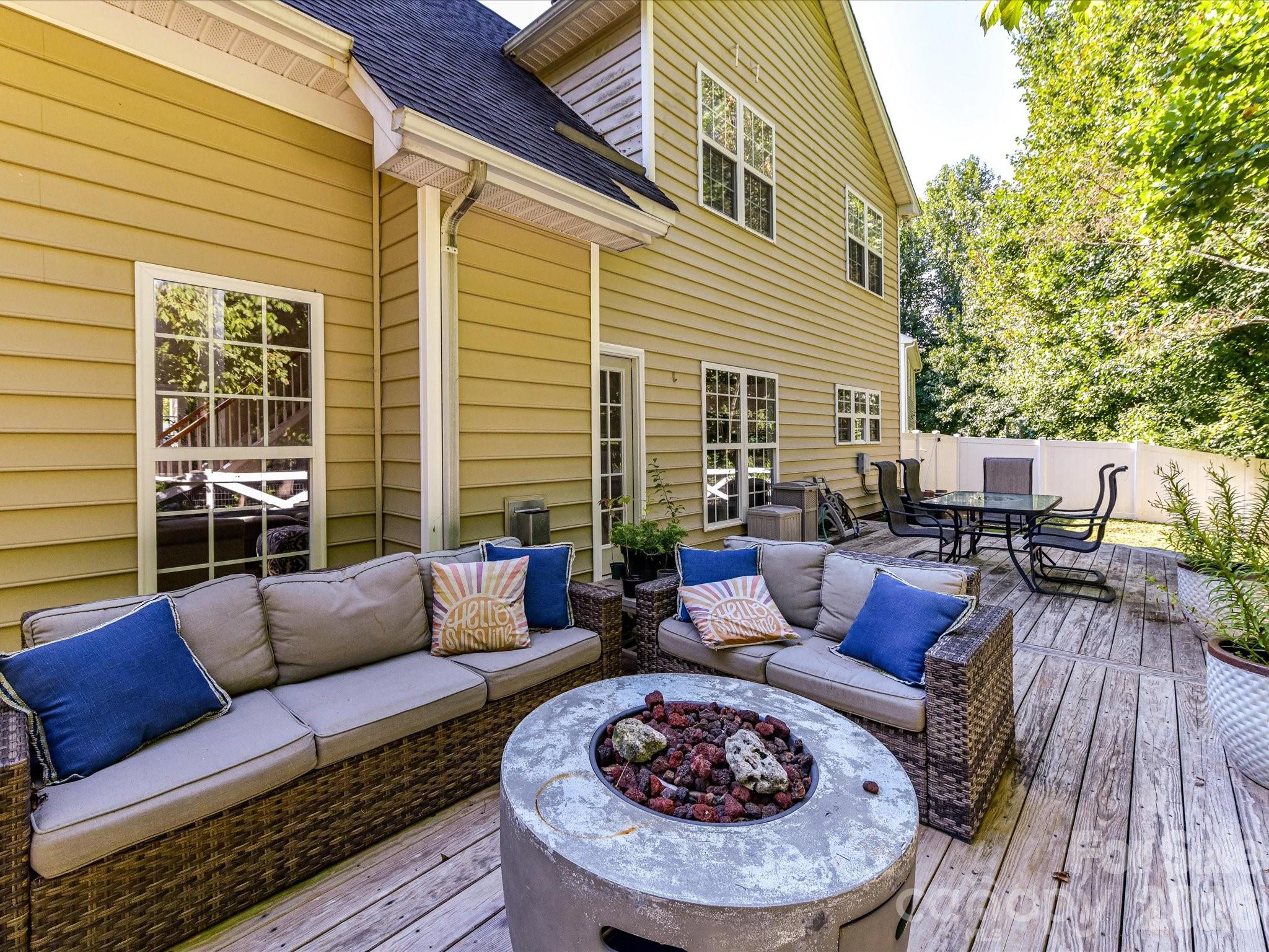 150 W Cavendish Drive — Mooresville
