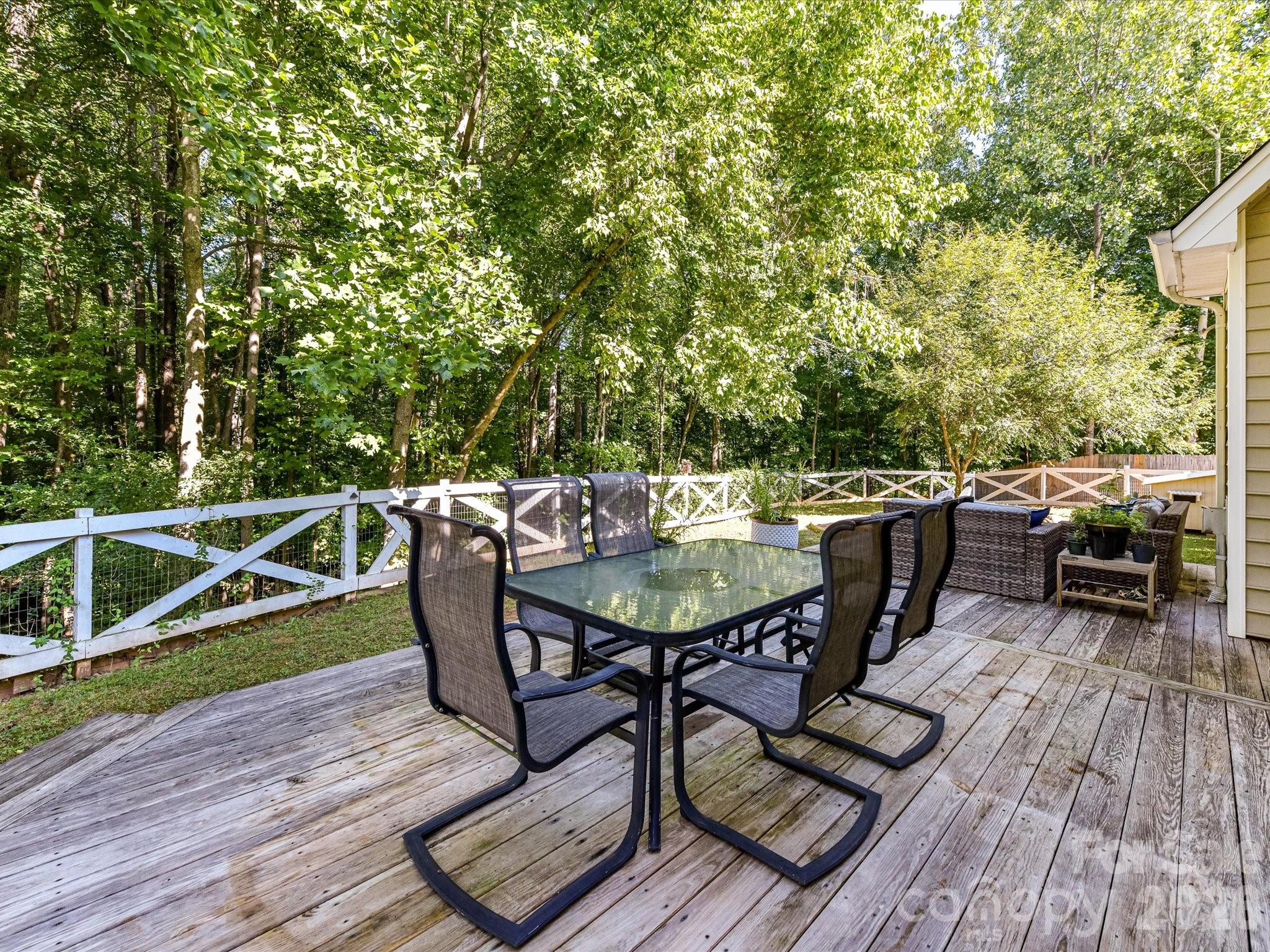 150 W Cavendish Drive — Mooresville