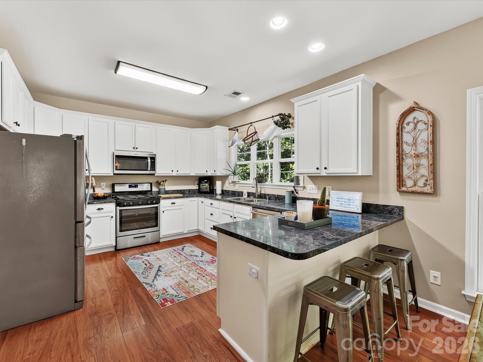 150 W Cavendish Drive — Mooresville