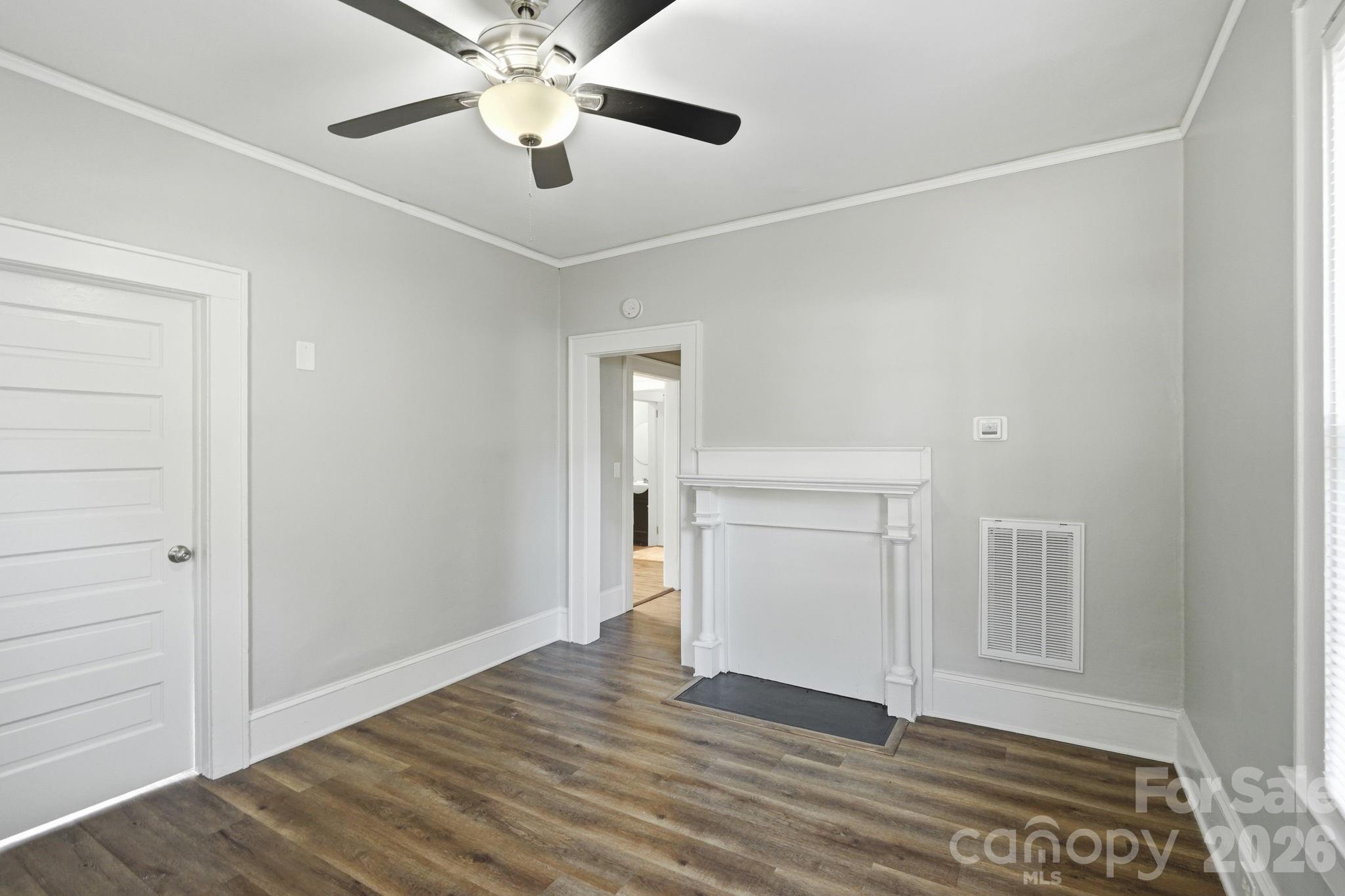 401 Skyland Avenue — Charlotte