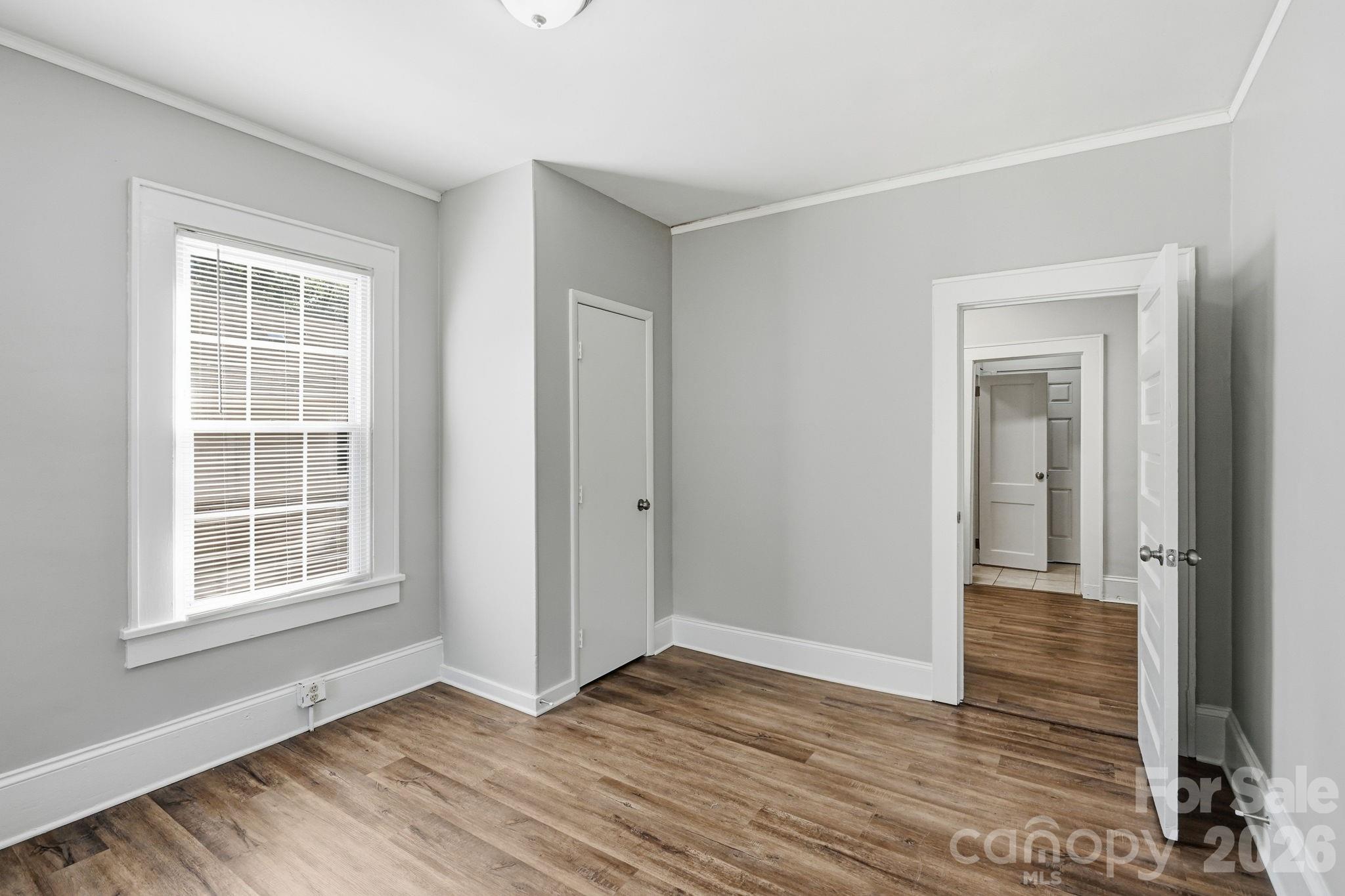 401 Skyland Avenue — Charlotte