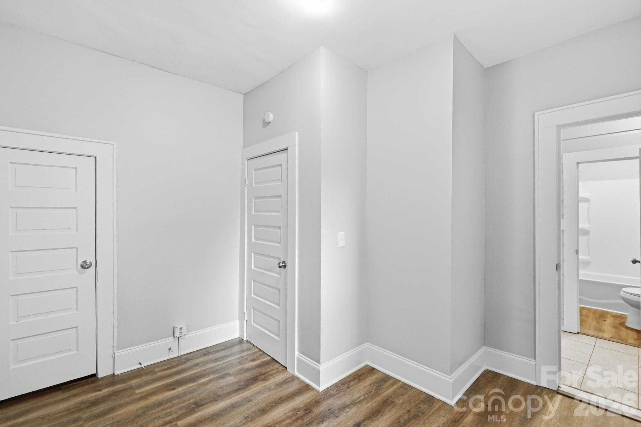 401 Skyland Avenue — Charlotte