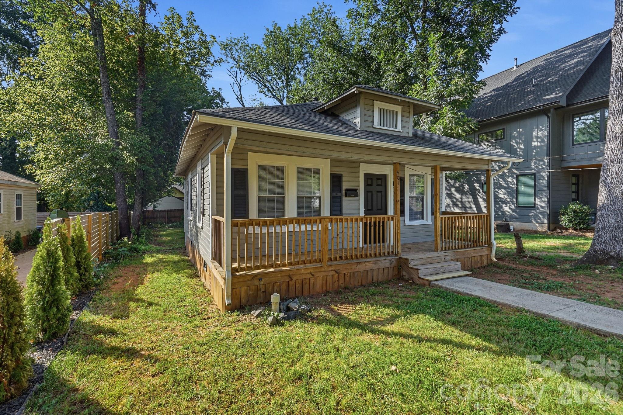401 Skyland Avenue — Charlotte