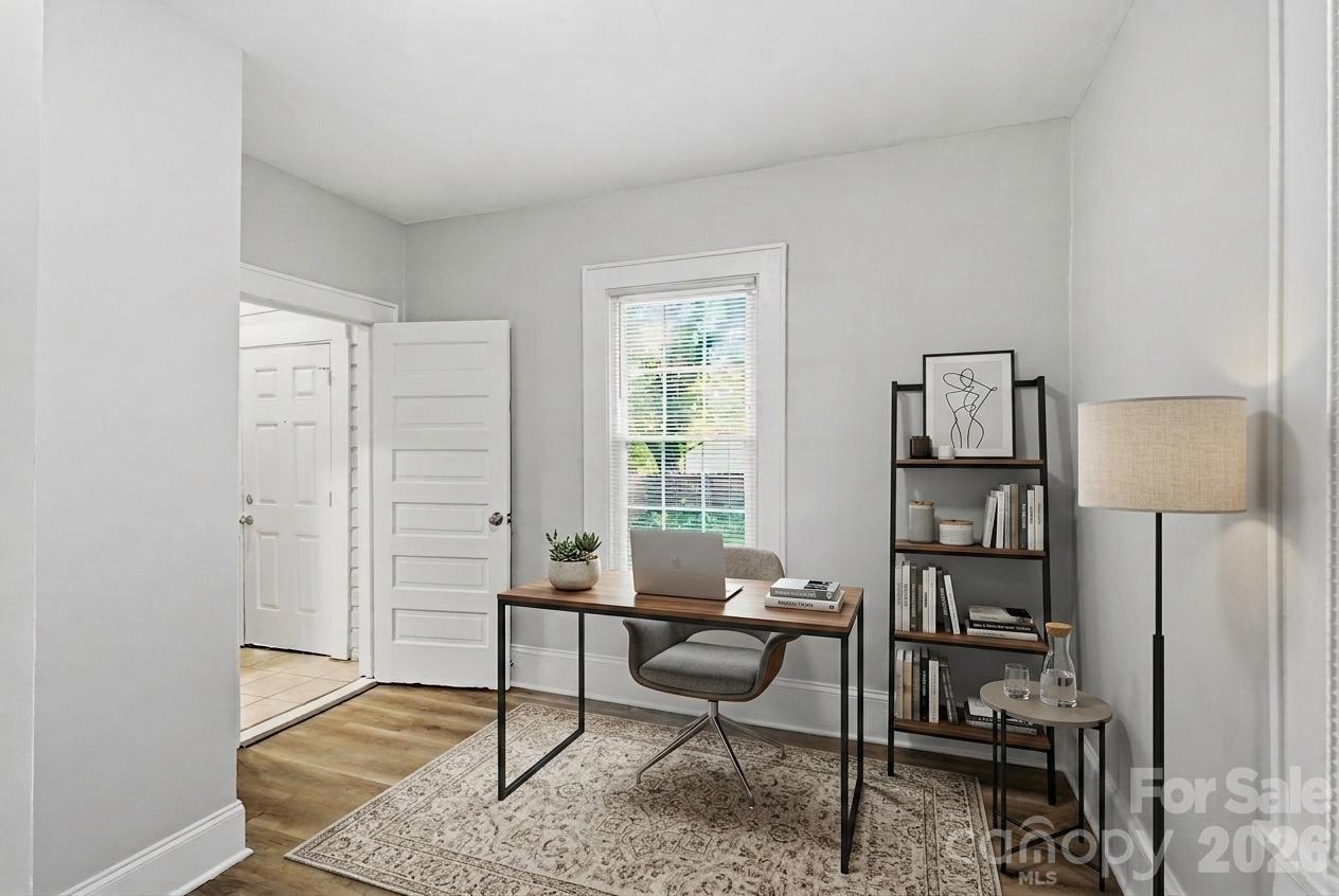 401 Skyland Avenue — Charlotte