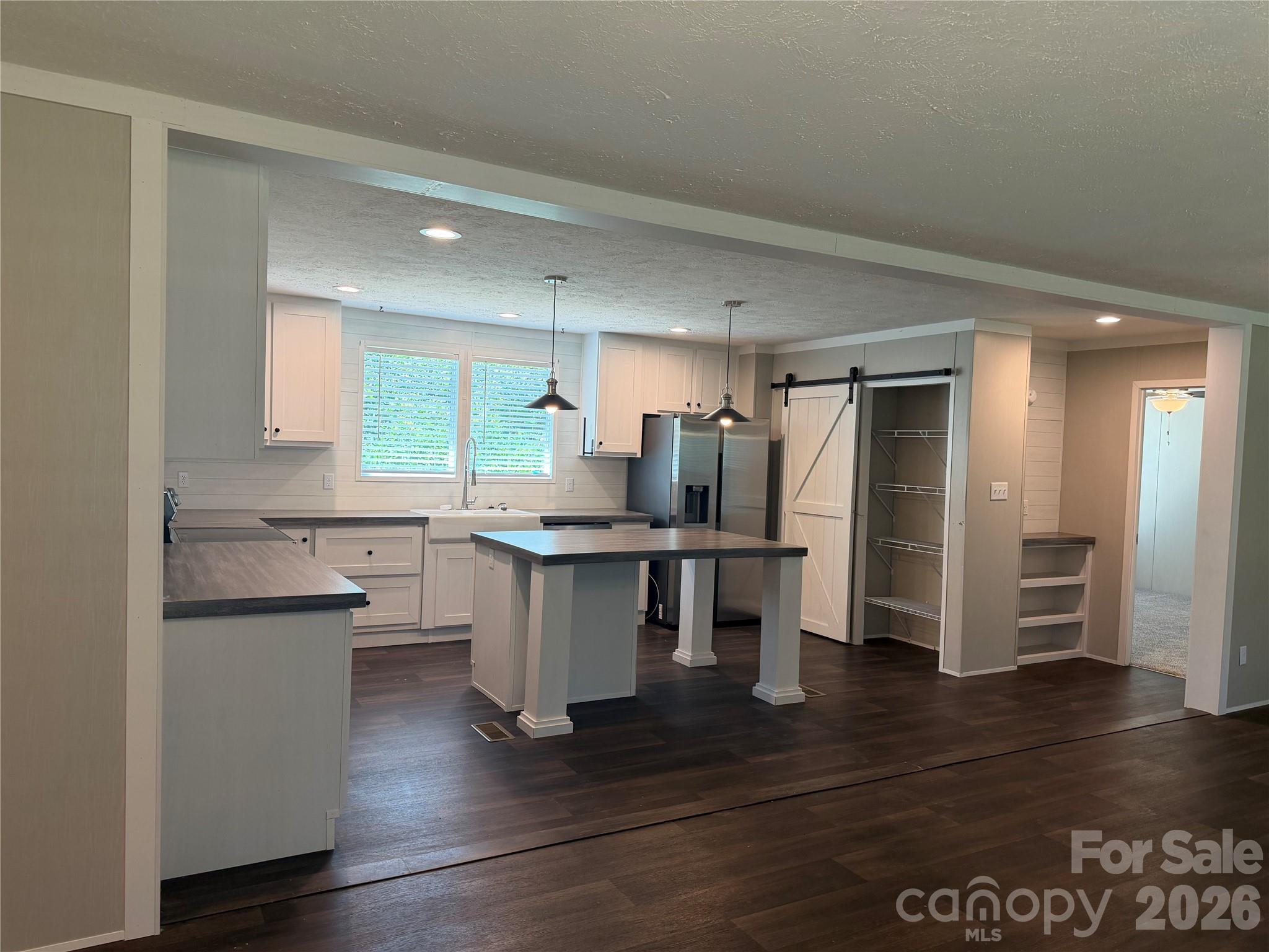 66 Neely Drive — Hendersonville