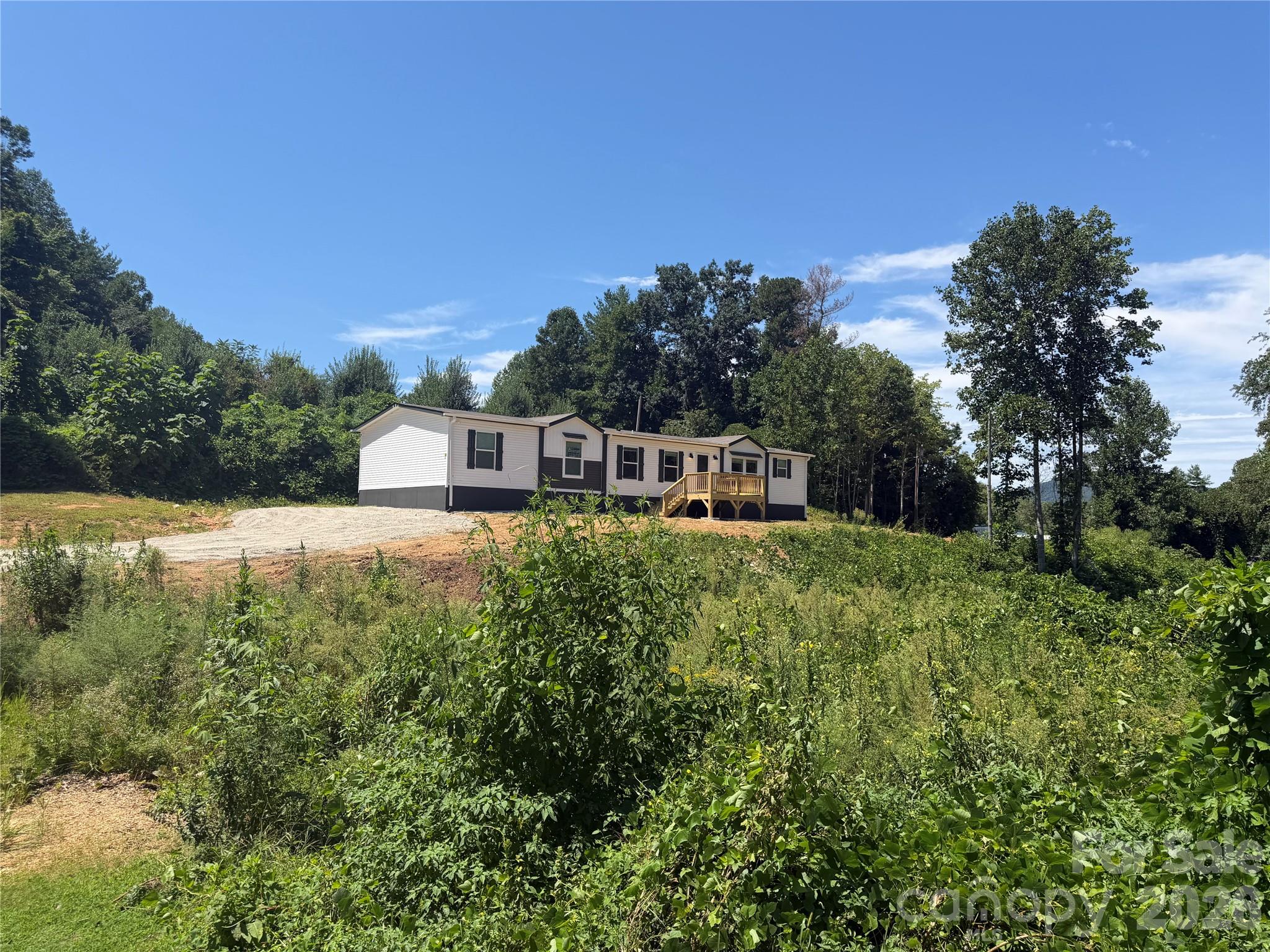 66 Neely Drive — Hendersonville