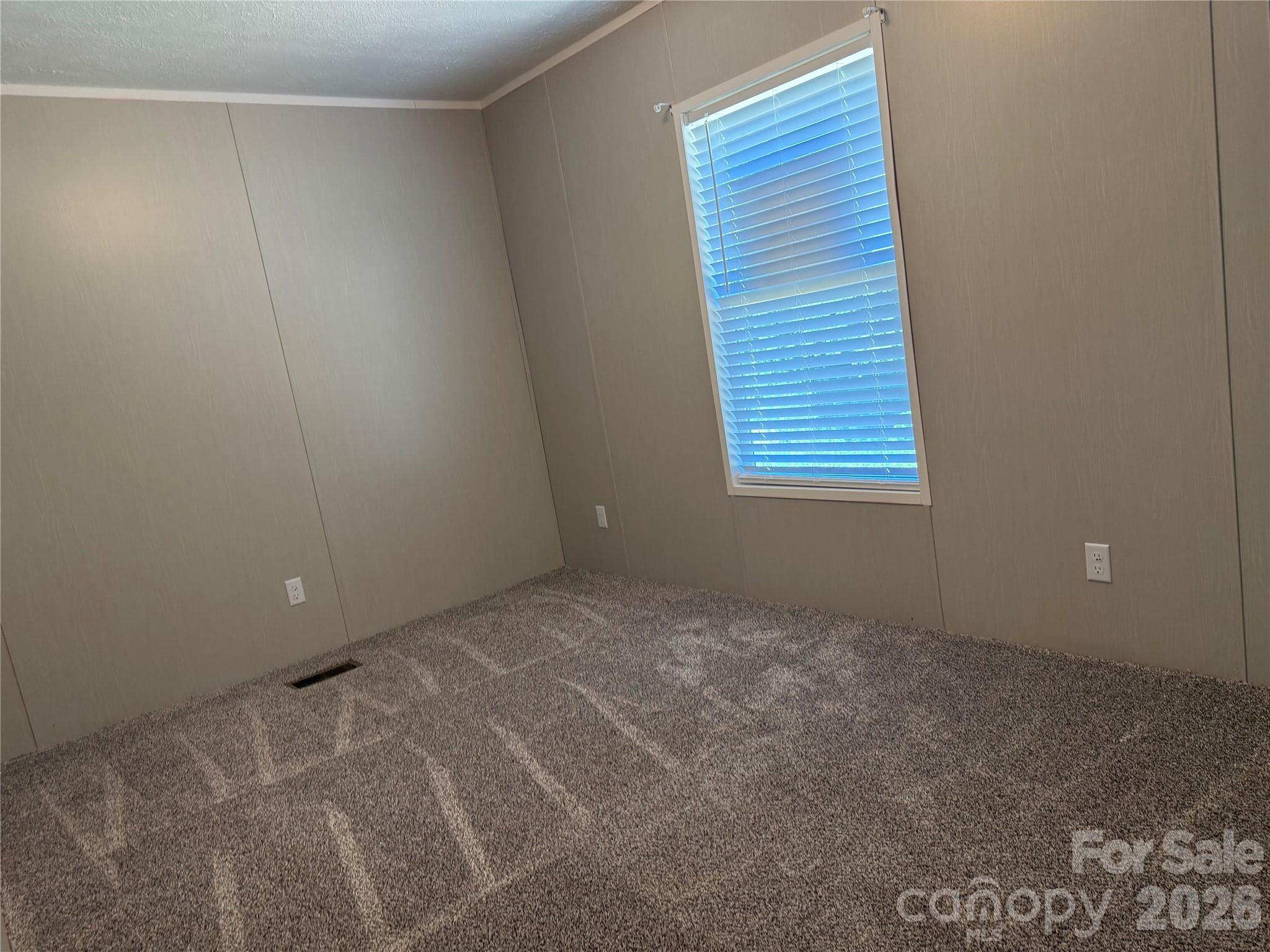 66 Neely Drive — Hendersonville