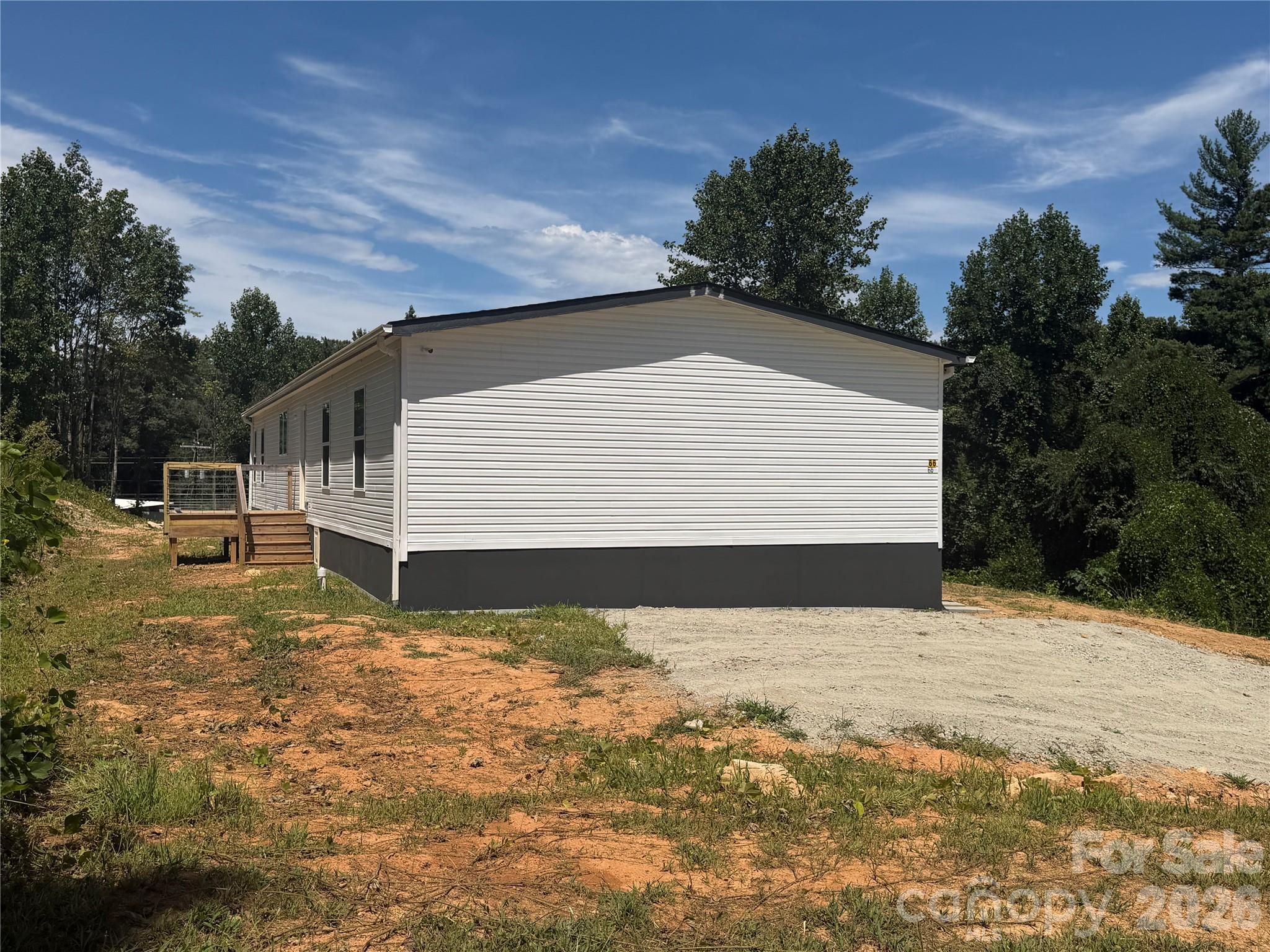 66 Neely Drive — Hendersonville