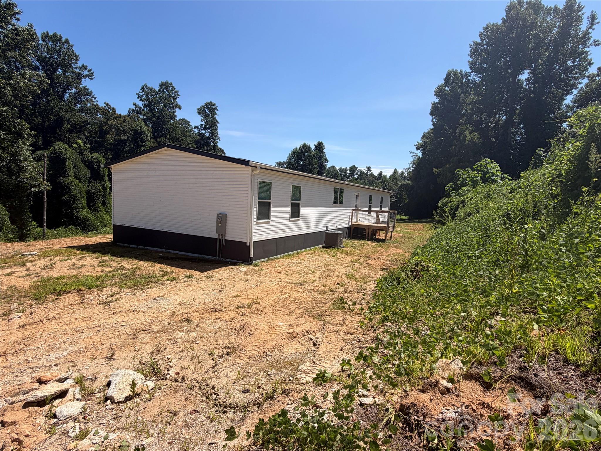66 Neely Drive — Hendersonville