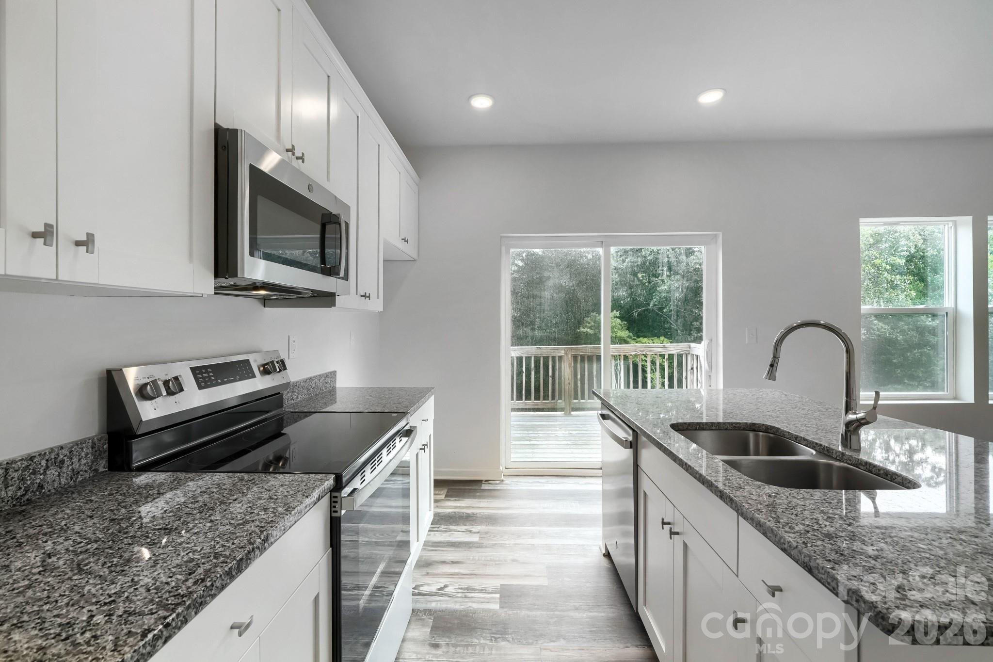 111 Carrisa Lane — Troutman