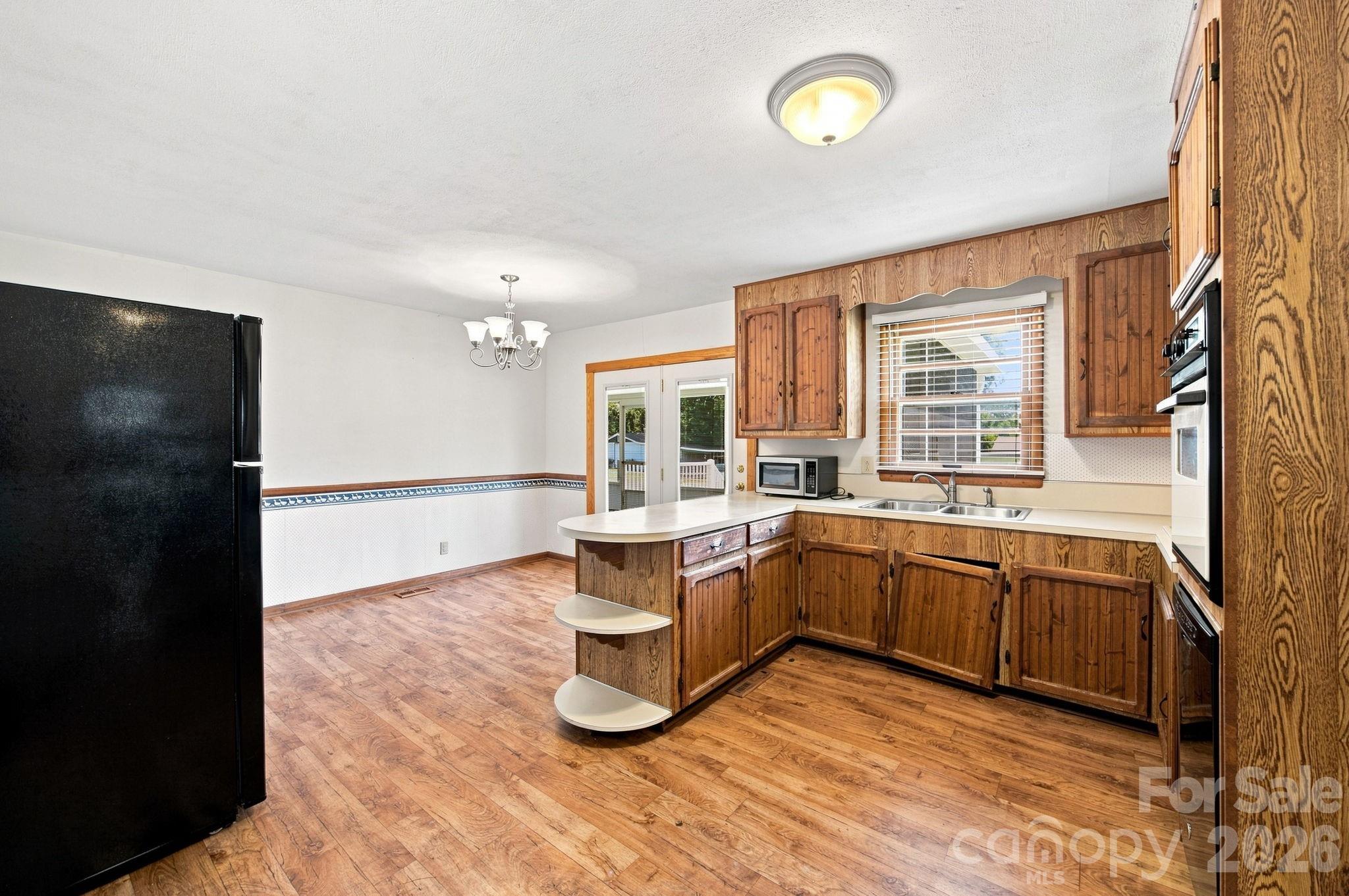 100 Abernathy Street — Mount Holly