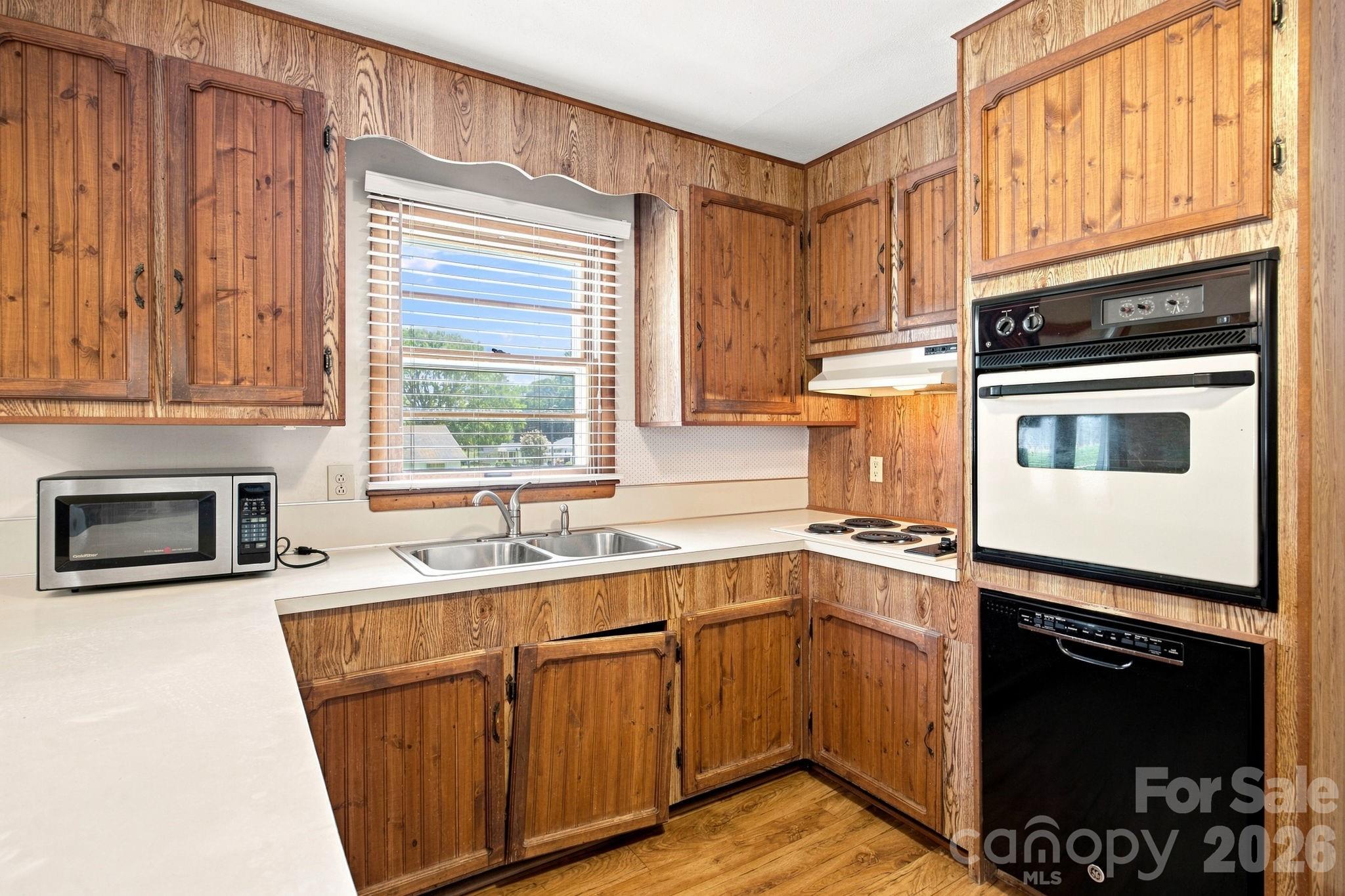 100 Abernathy Street — Mount Holly