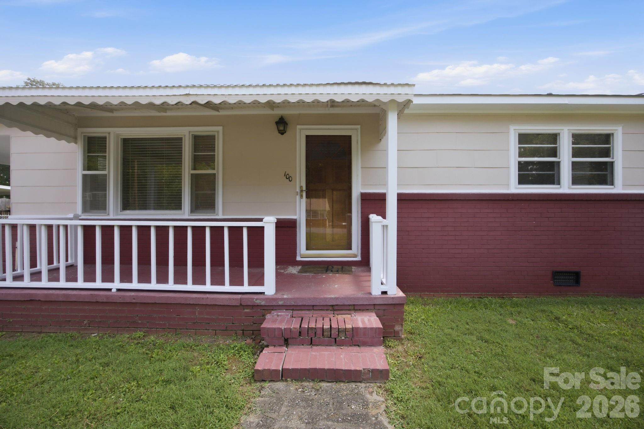 100 Abernathy Street — Mount Holly
