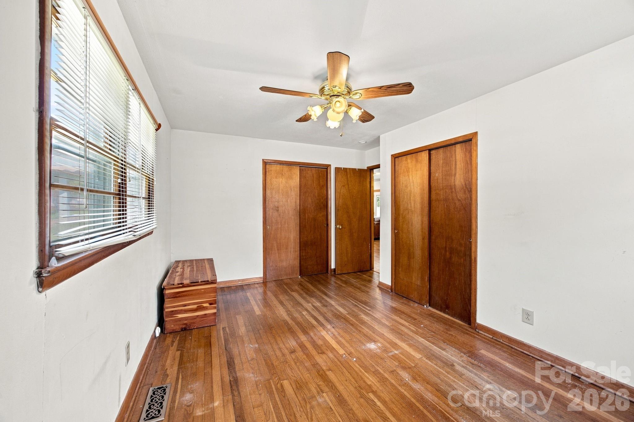 100 Abernathy Street — Mount Holly