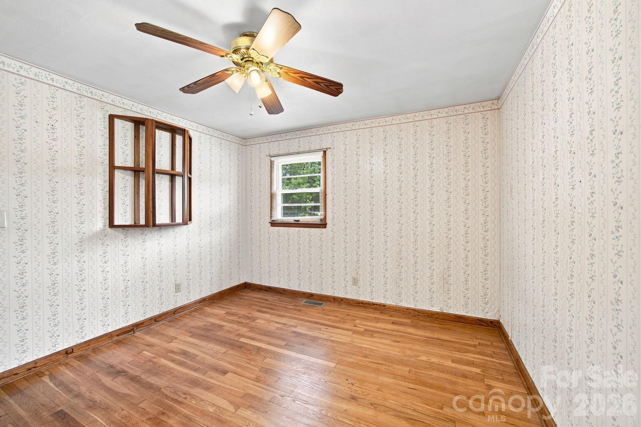 100 Abernathy Street — Mount Holly