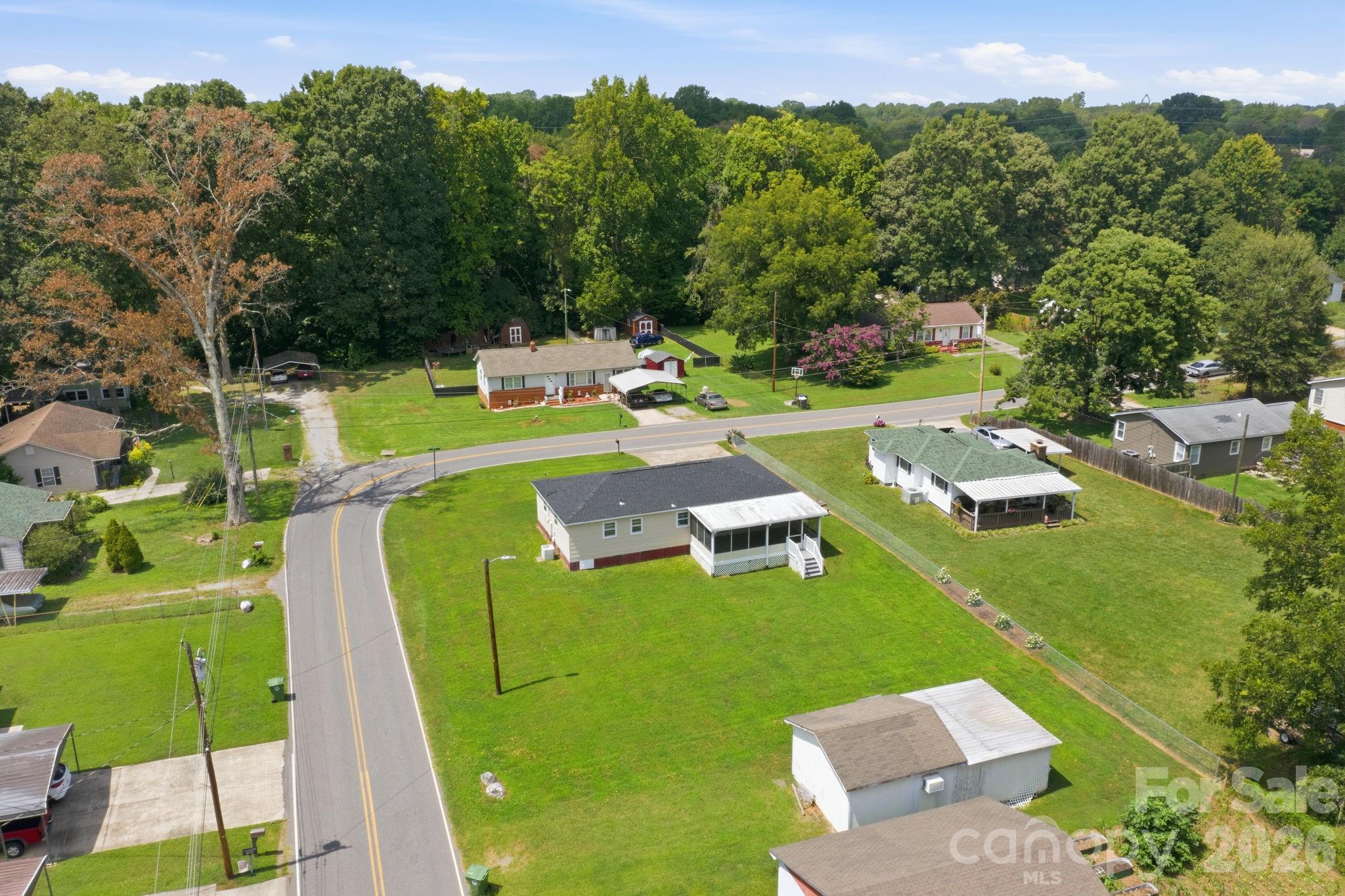 100 Abernathy Street — Mount Holly