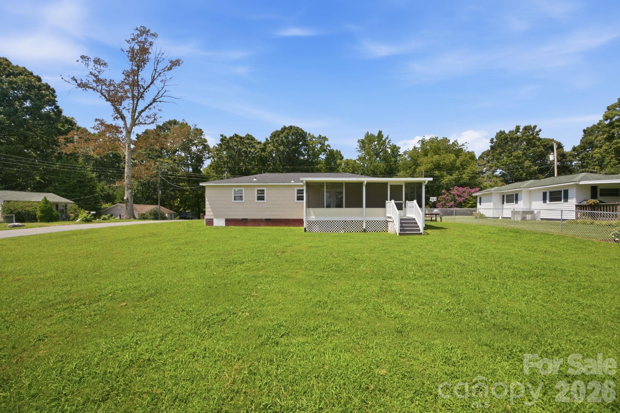 100 Abernathy Street — Mount Holly