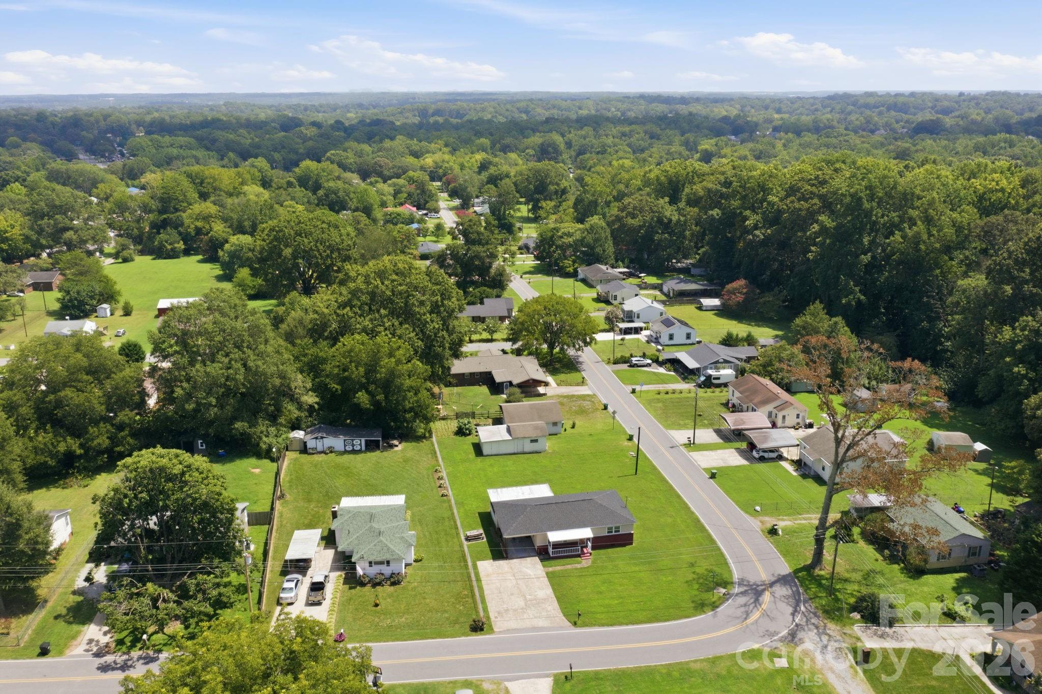 100 Abernathy Street — Mount Holly